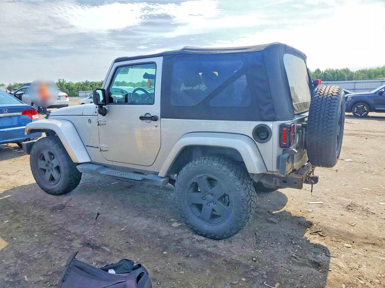 2008 Jeep Wrangler Sahara Silver vin: 1J8FA54198L593139