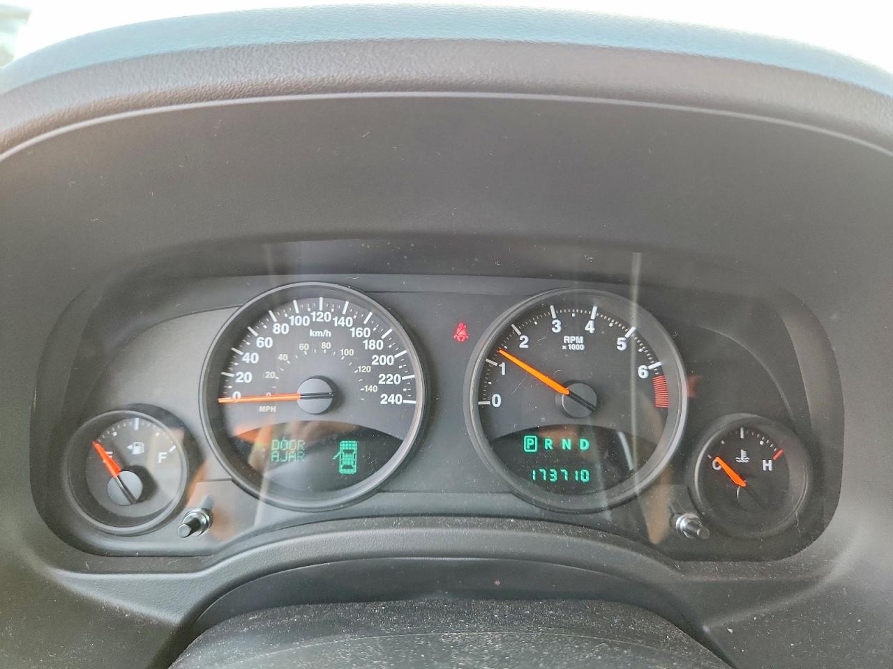 2009 Jeep Patriot Sport Серебряный vin: 1J8FF28B19D201785