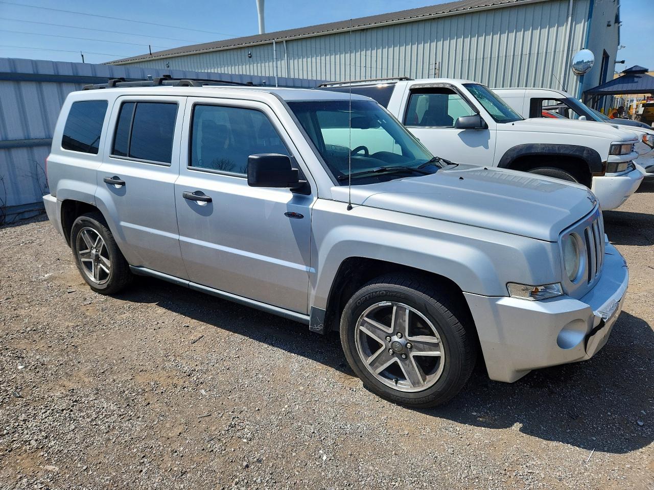 2009 Jeep Patriot Sport Серебряный vin: 1J8FF28B19D201785