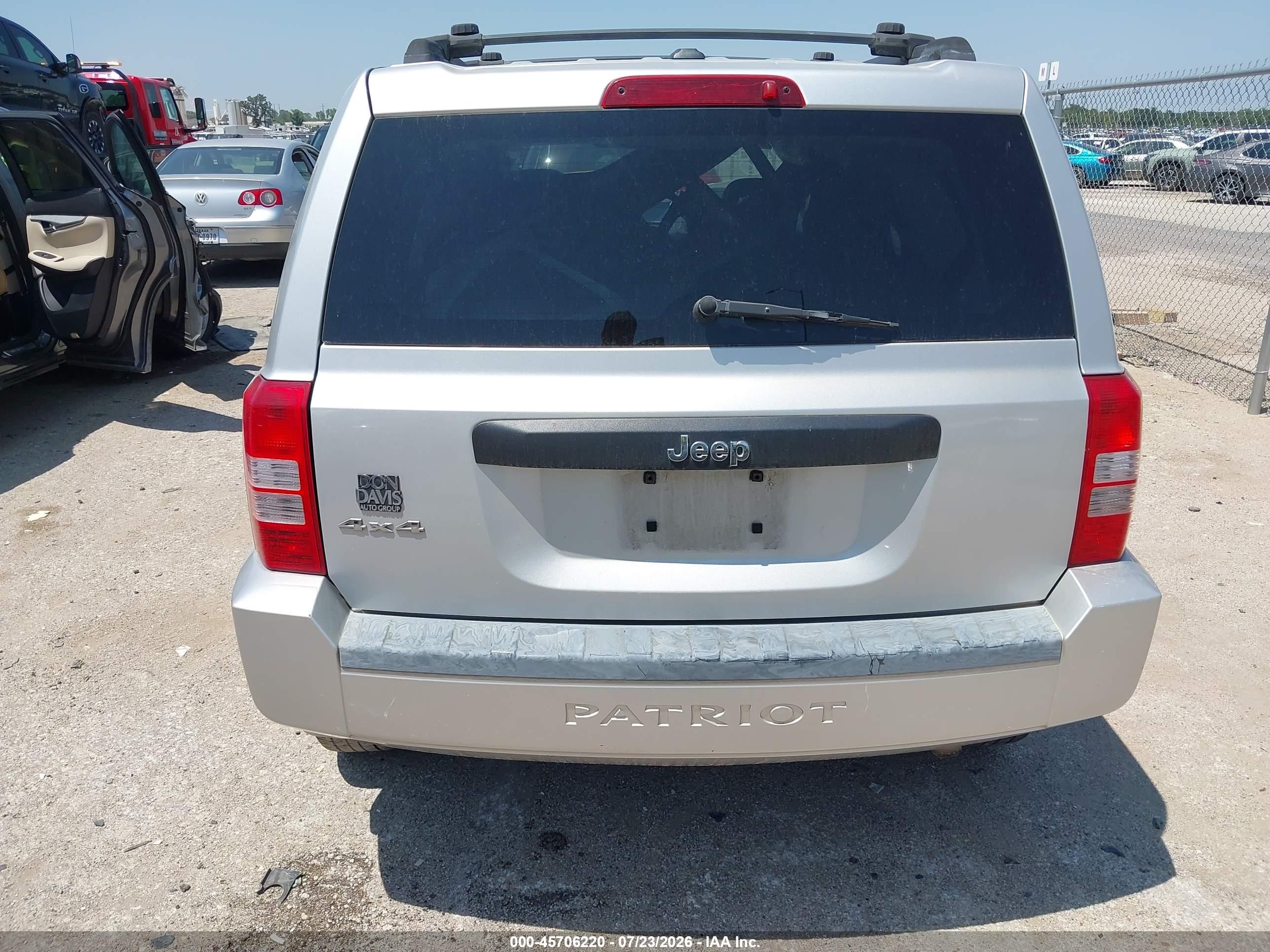 2009 Jeep Patriot Sport Silver vin: 1J8FF28B79D113694