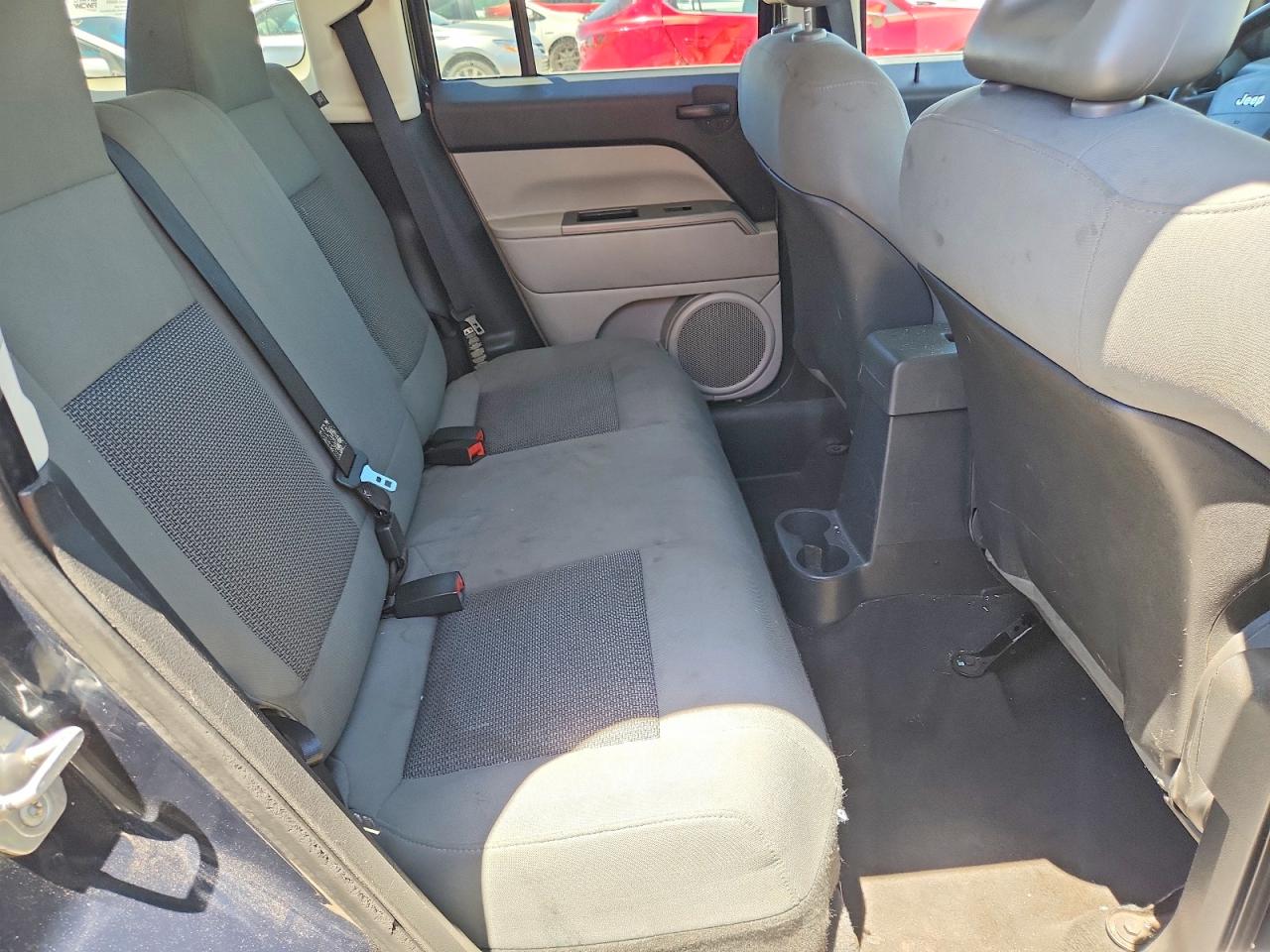 2007 Jeep Patriot Sport Серый vin: 1J8FF28W07D351659