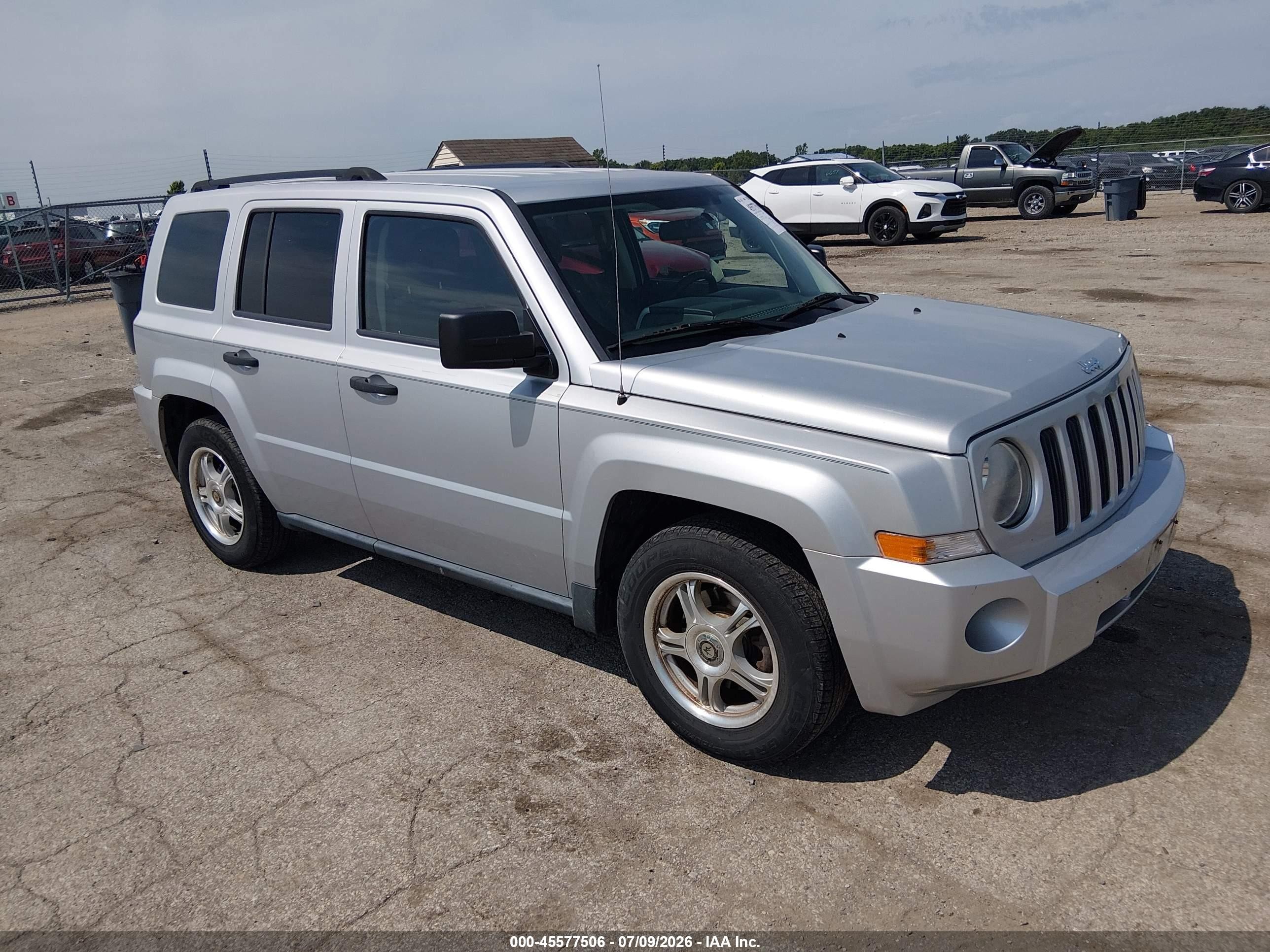 2008 Jeep Patriot Sport Silver vin: 1J8FF28W08D514182