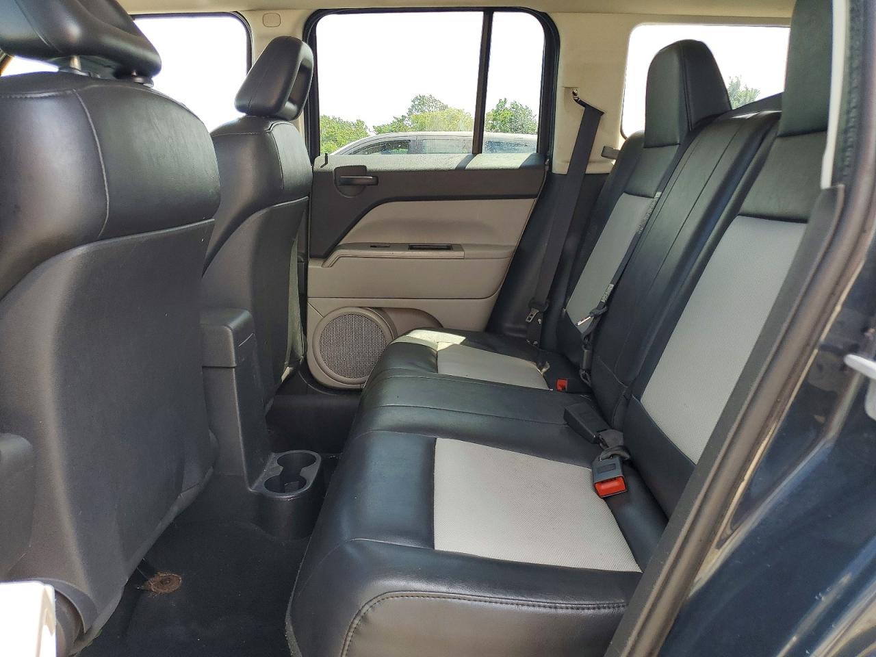 2007 Jeep Patriot Sport Gray vin: 1J8FF28W27D307713