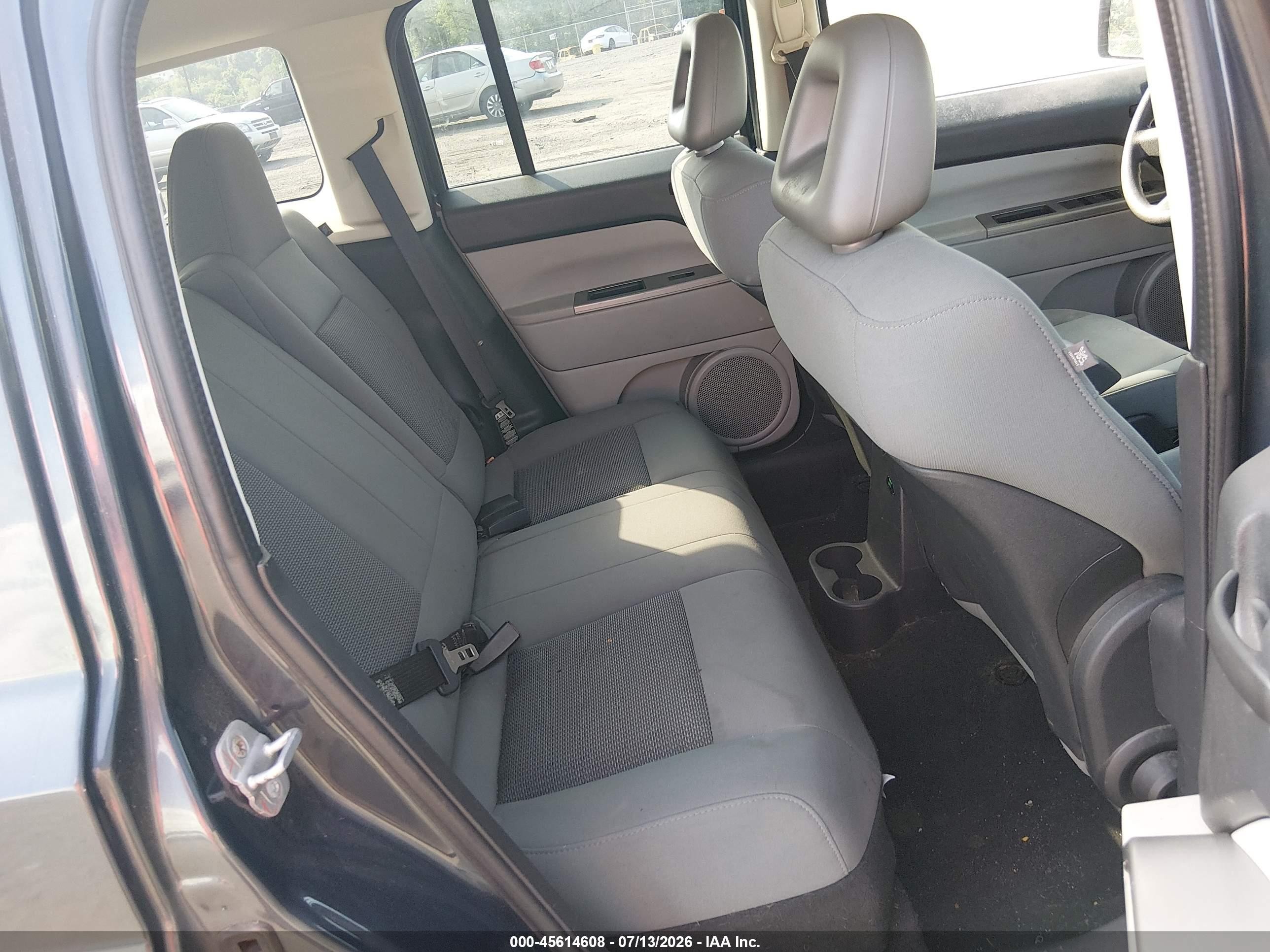 2007 Jeep Patriot Sport Синий vin: 1J8FF28W27D340145