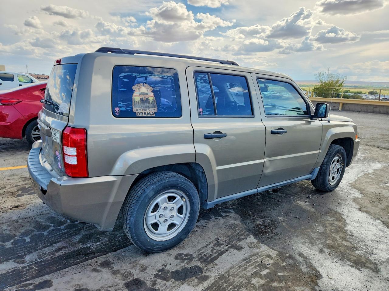 2007 Jeep Patriot Sport Gold vin: 1J8FF28W37D392562