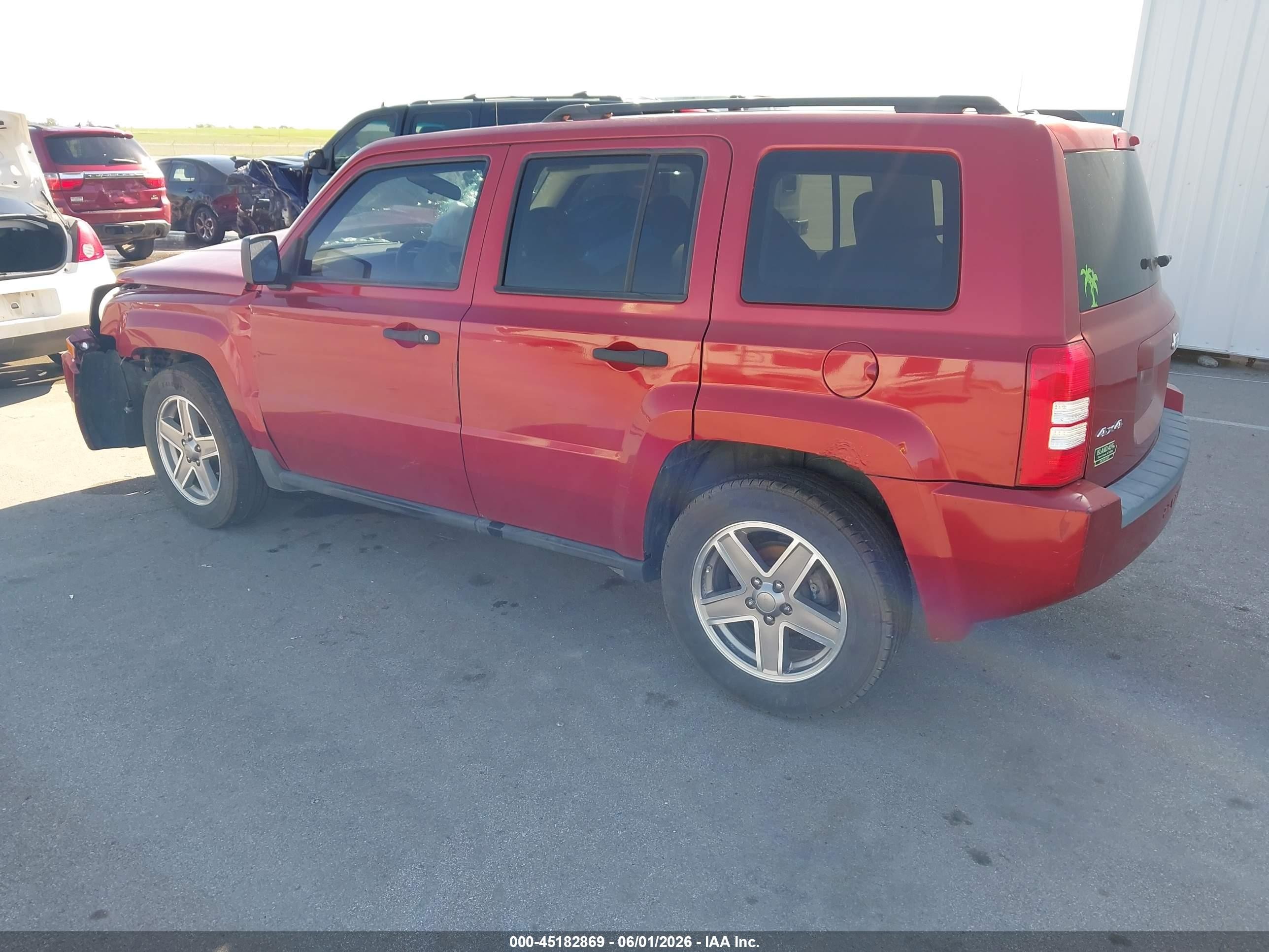 2008 Jeep Patriot Sport Red vin: 1J8FF28W38D515424