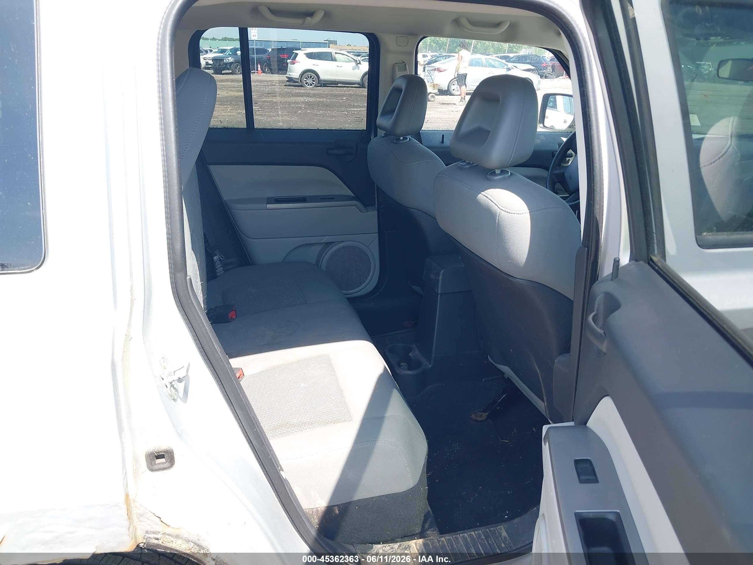 2007 Jeep Patriot Sport Silver vin: 1J8FF28W47D356864