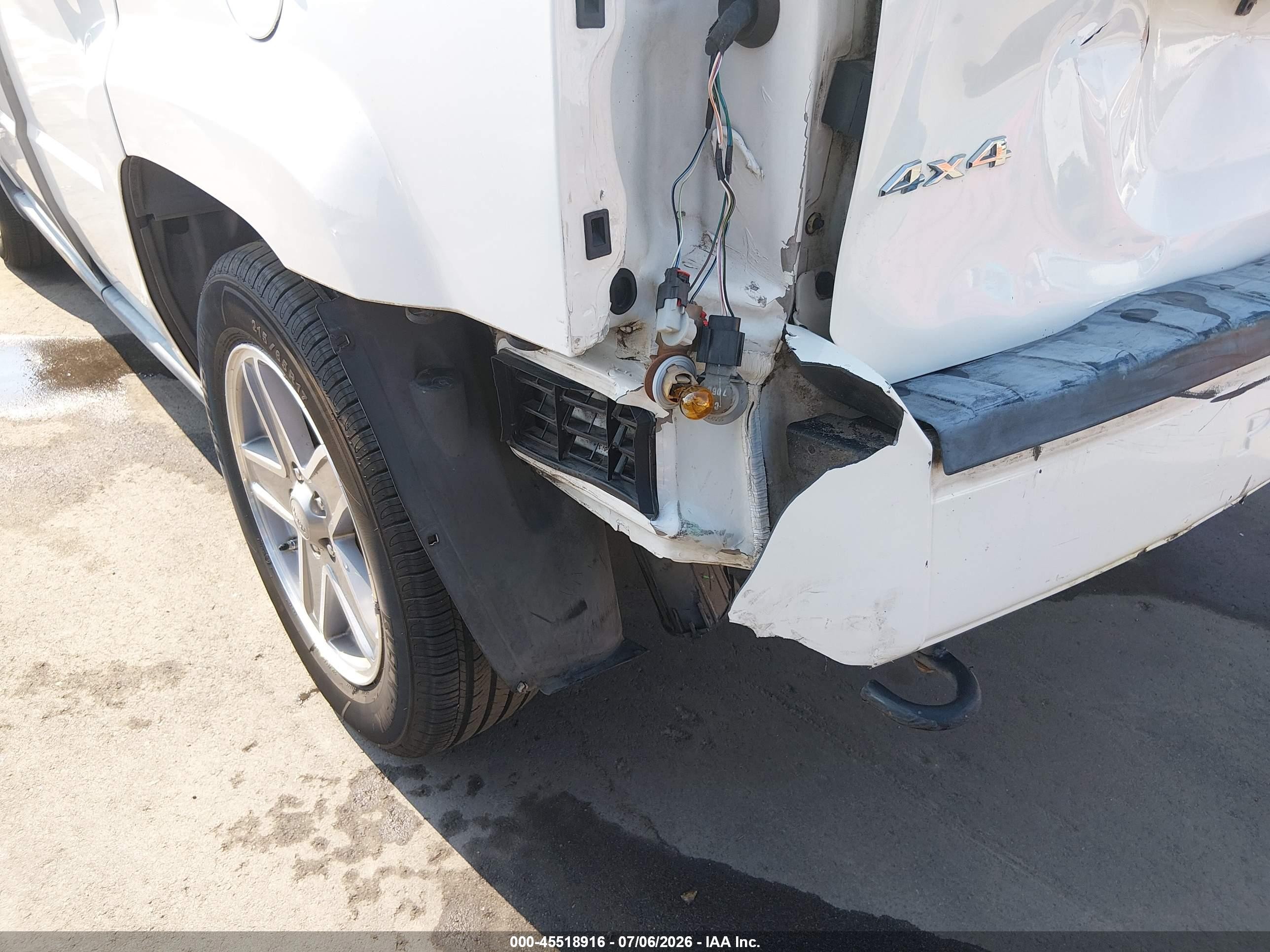 2007 Jeep Patriot Sport Белый vin: 1J8FF28W57D365704
