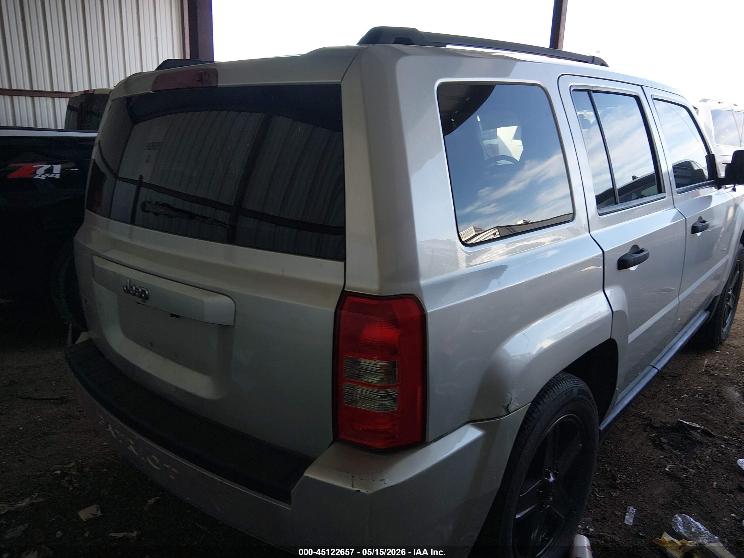 2007 Jeep Patriot Sport Silver vin: 1J8FF28W67D396802