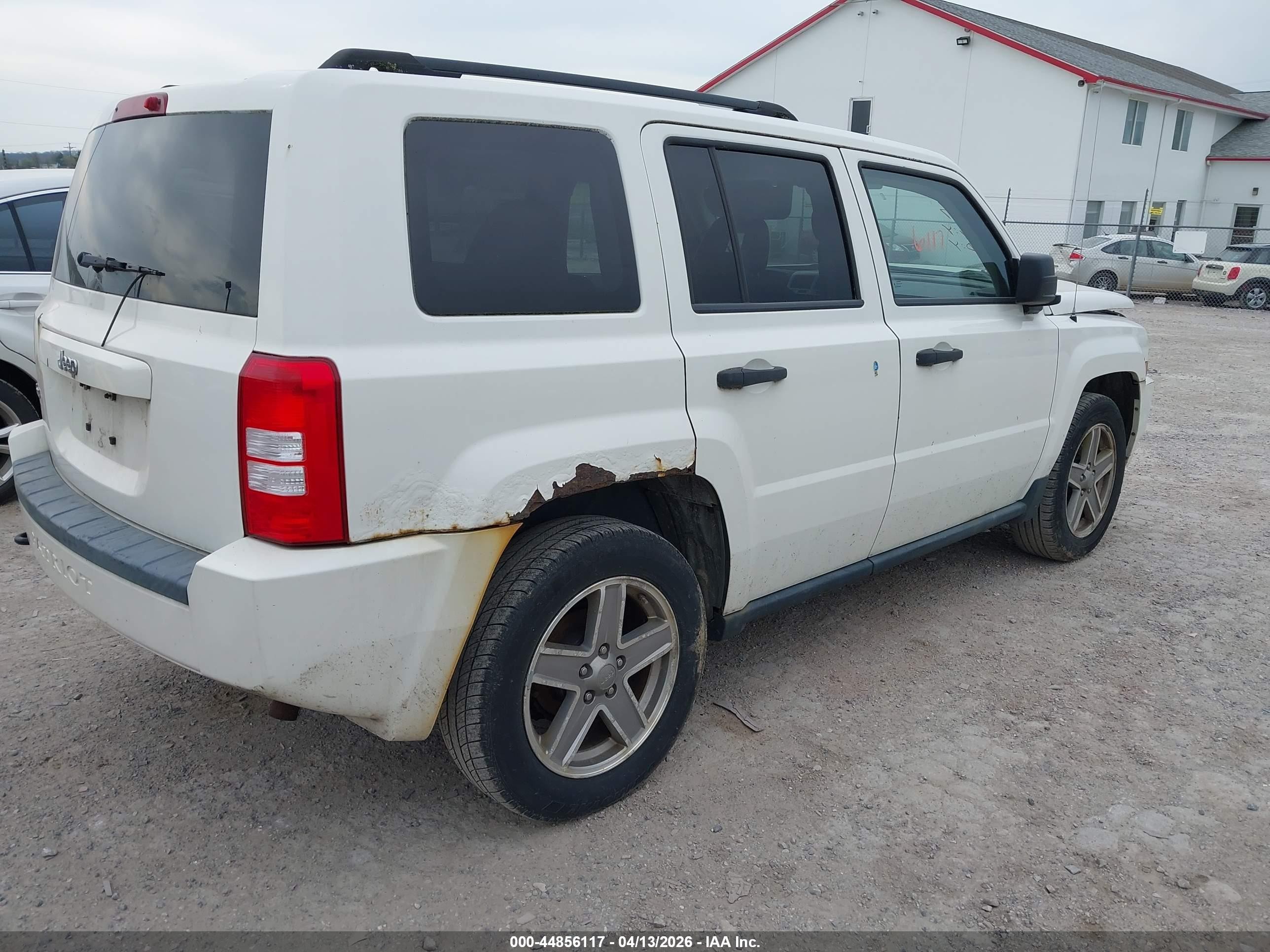 2008 Jeep Patriot Sport White vin: 1J8FF28W68D528488