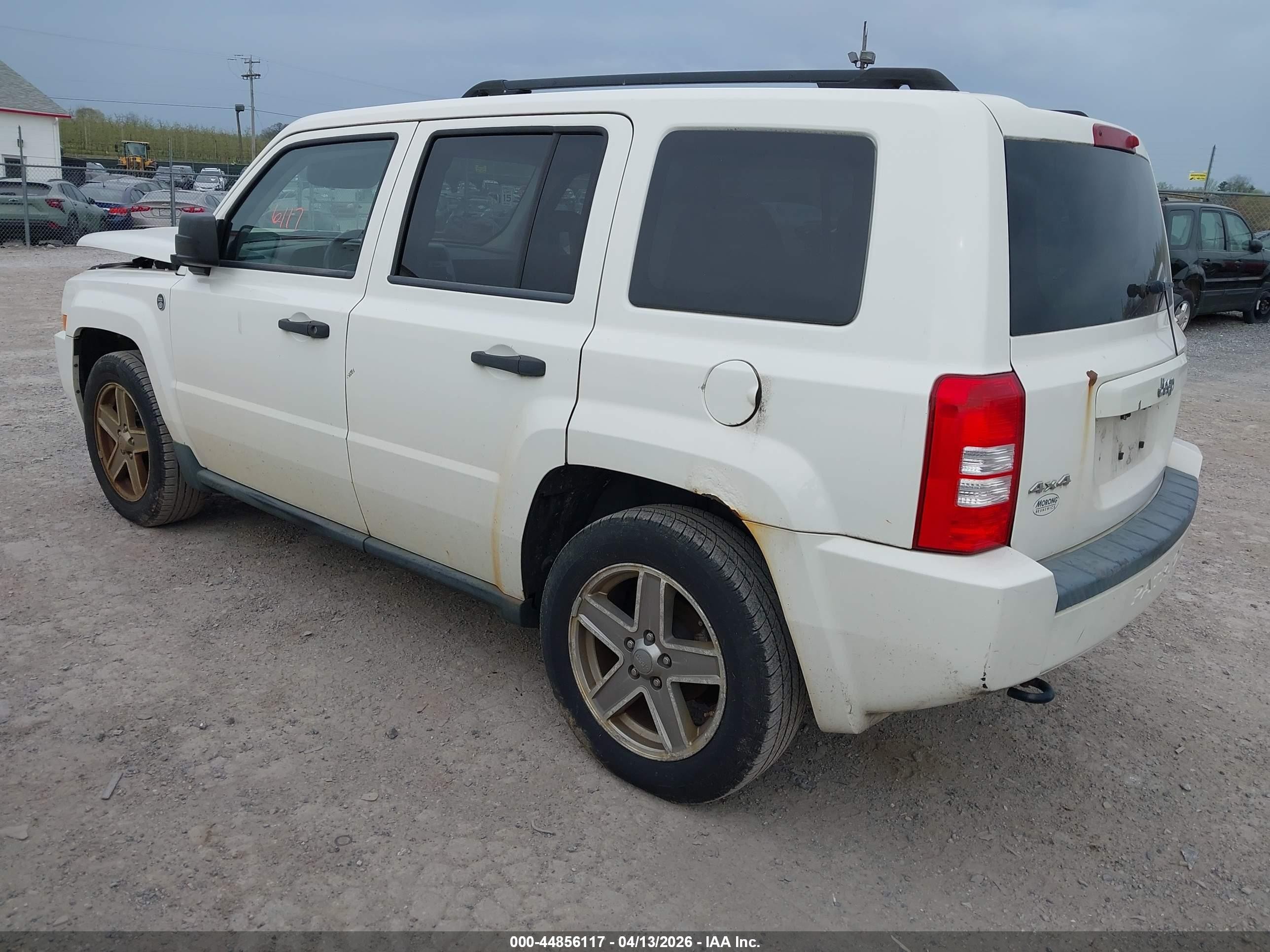 2008 Jeep Patriot Sport White vin: 1J8FF28W68D528488