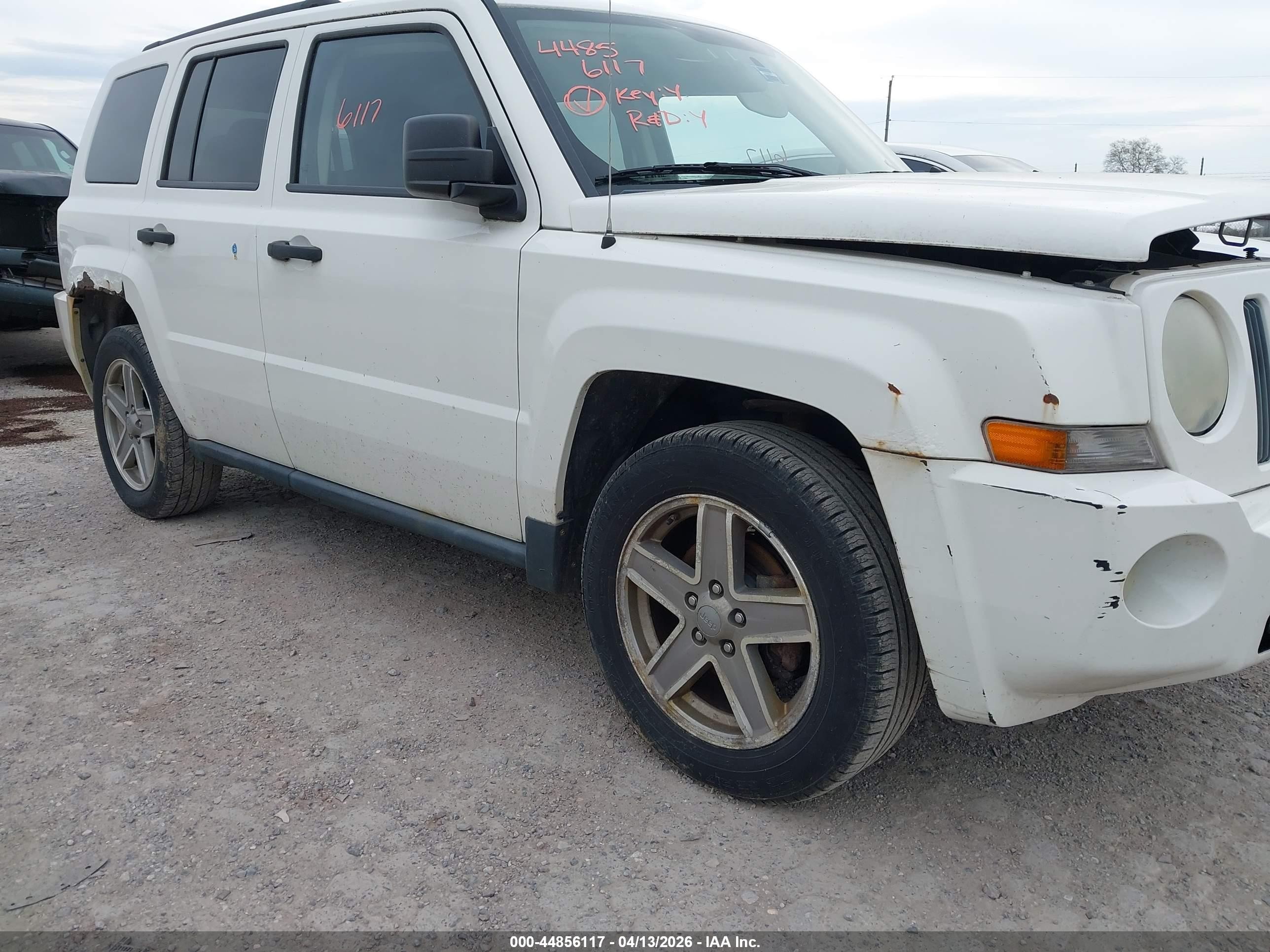 2008 Jeep Patriot Sport White vin: 1J8FF28W68D528488