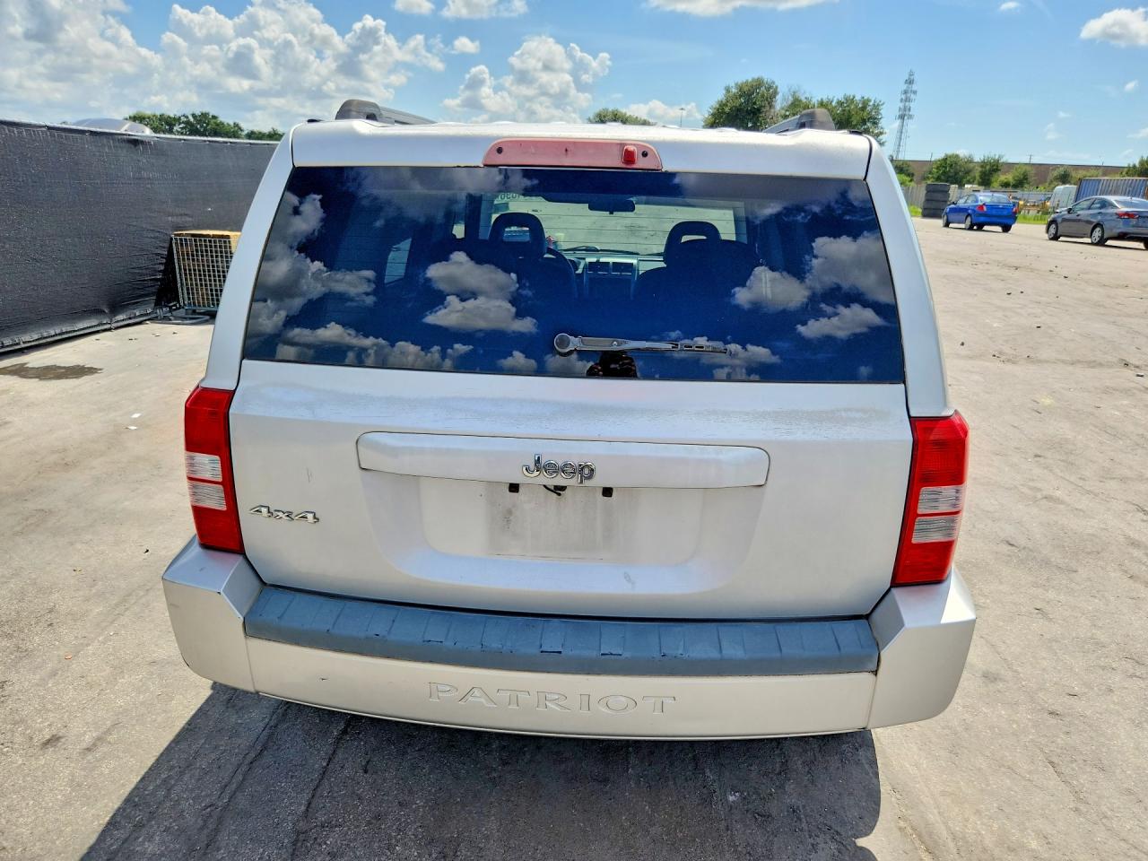 2008 Jeep Patriot Sport Silver vin: 1J8FF28W68D537286
