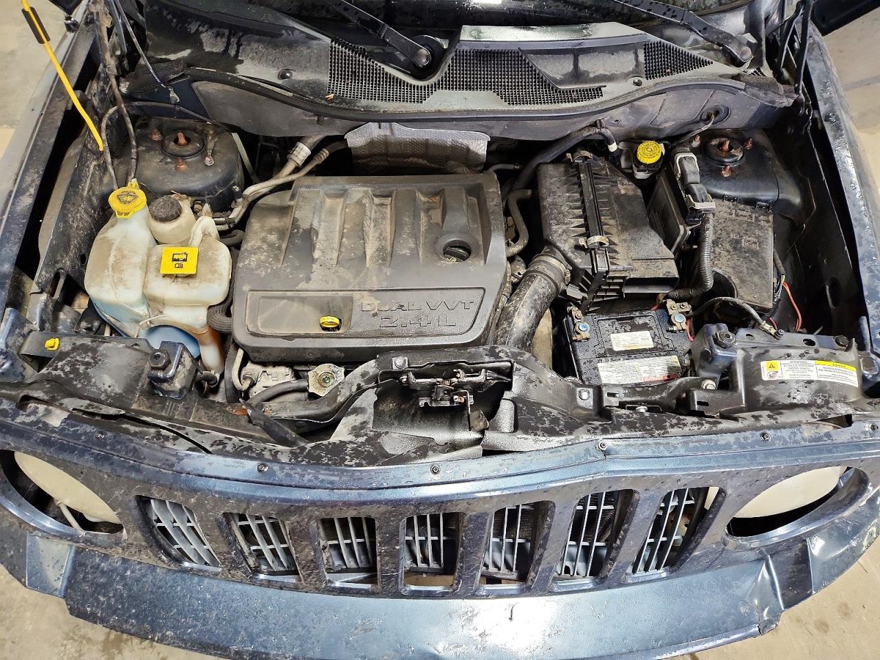 2008 Jeep Patriot Sport Gray vin: 1J8FF28W88D608049