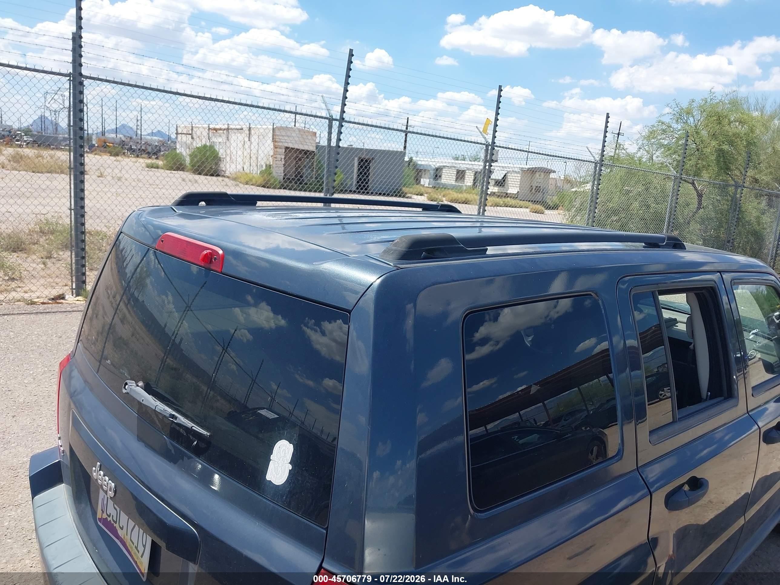 2008 Jeep Patriot Sport Gray vin: 1J8FF28W98D701775
