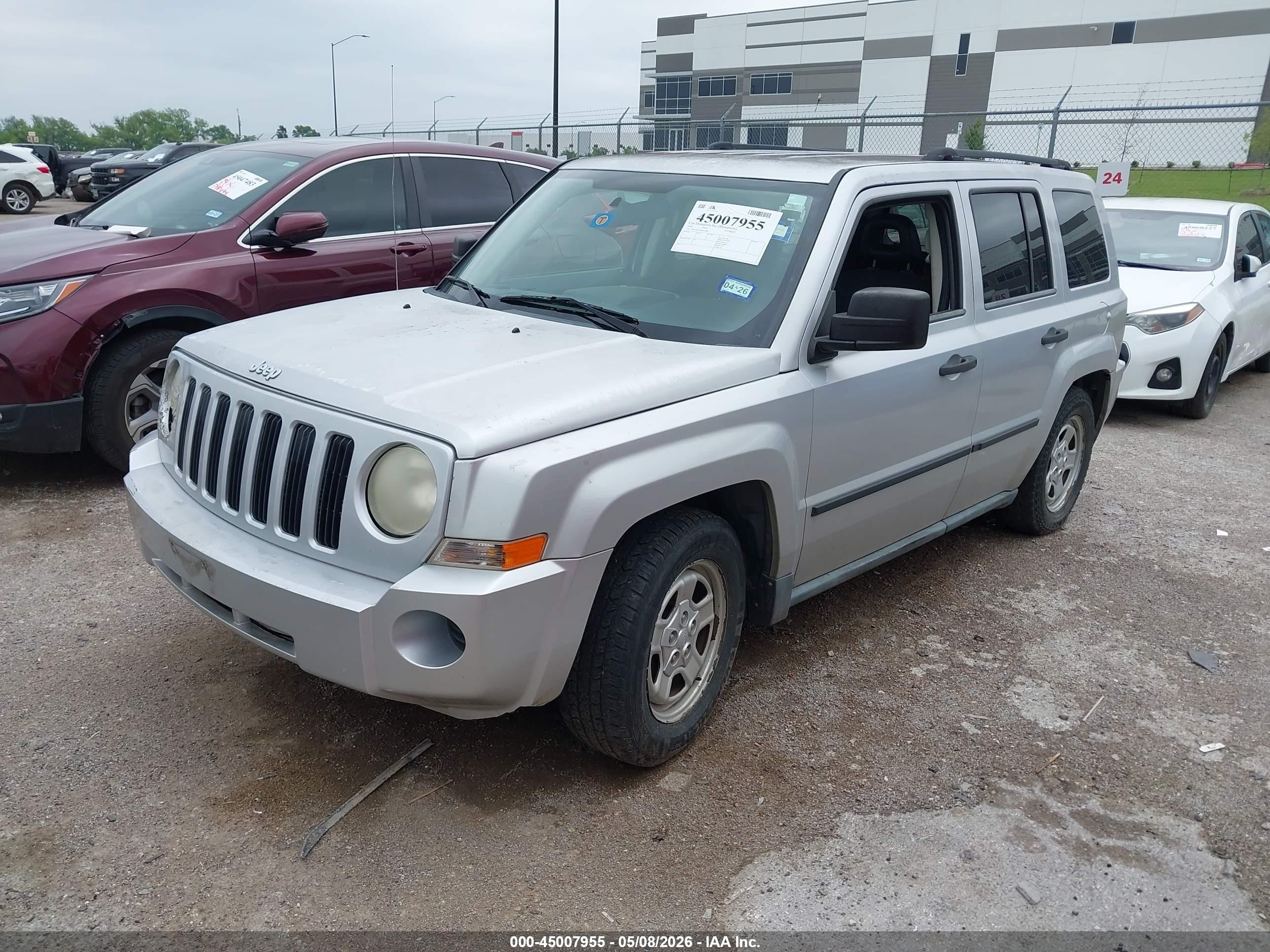 2008 Jeep Patriot Sport Silver vin: 1J8FF28WX8D605489