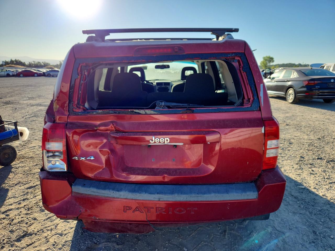2008 Jeep Patriot Sport Red vin: 1J8FF28WX8D752668