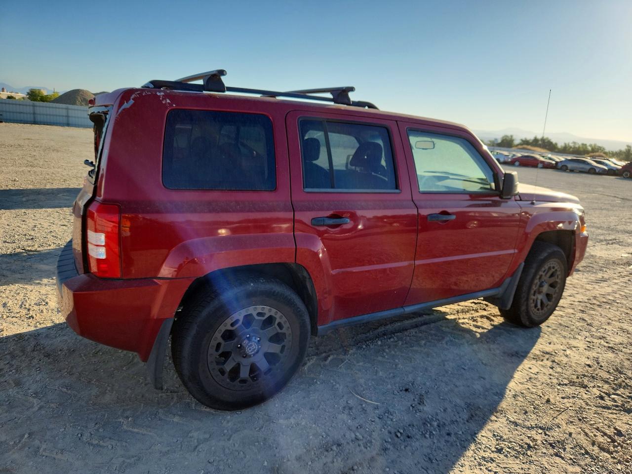 2008 Jeep Patriot Sport Red vin: 1J8FF28WX8D752668