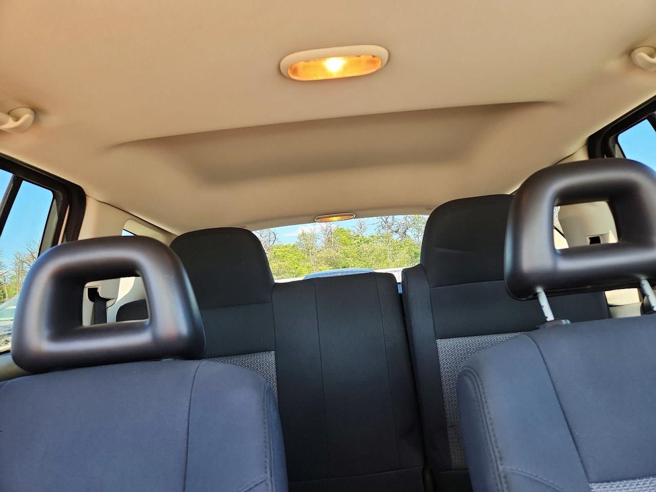 2009 Jeep Compass Limited 4d S White vin: 1J8FF47B49D193162