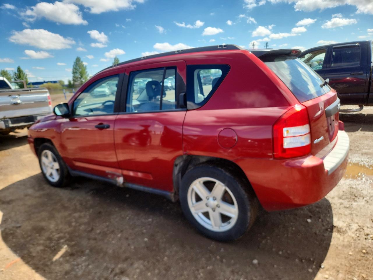 2007 Jeep Compass Red vin: 1J8FF47W17D222326