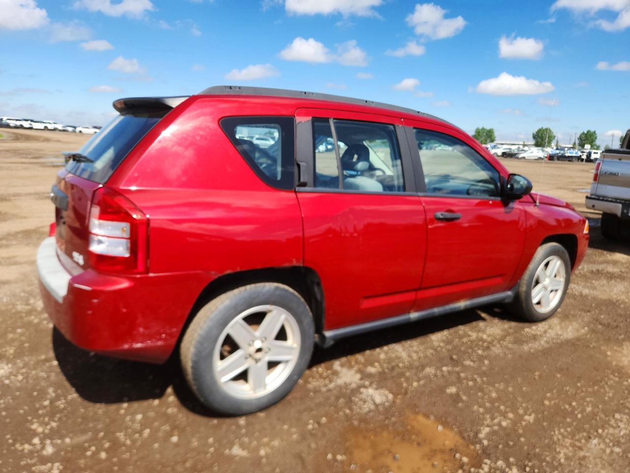 2007 Jeep Compass Red vin: 1J8FF47W17D222326