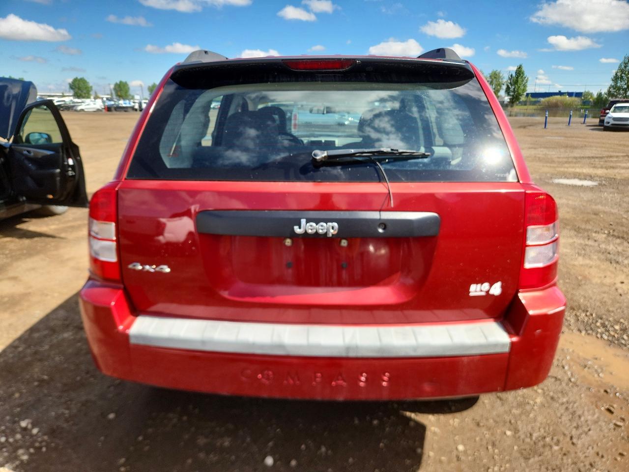 2007 Jeep Compass Red vin: 1J8FF47W17D222326