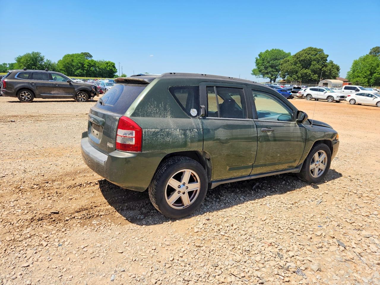 2007 Jeep Compass Green vin: 1J8FF47W27D585105