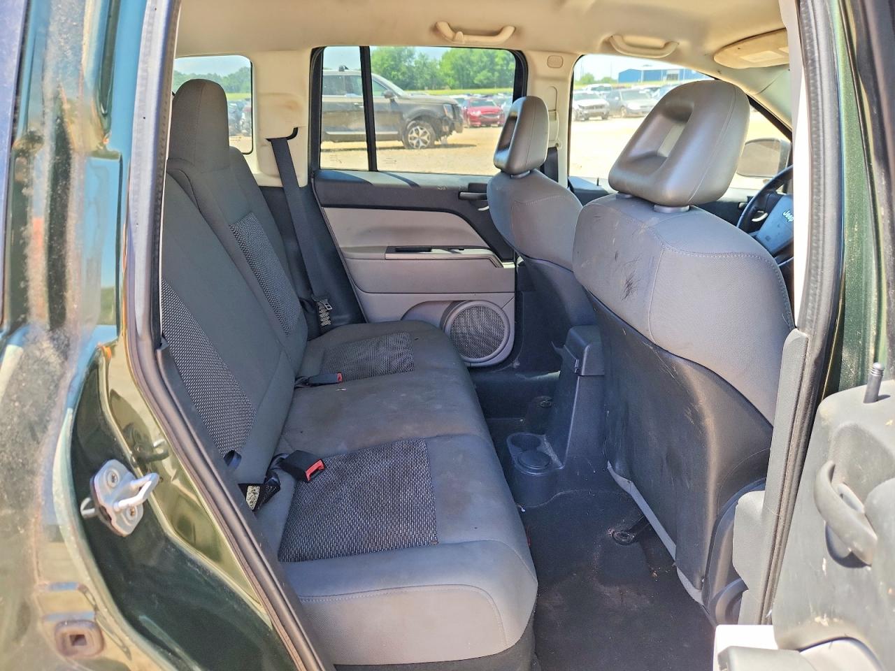 2007 Jeep Compass Green vin: 1J8FF47W27D585105