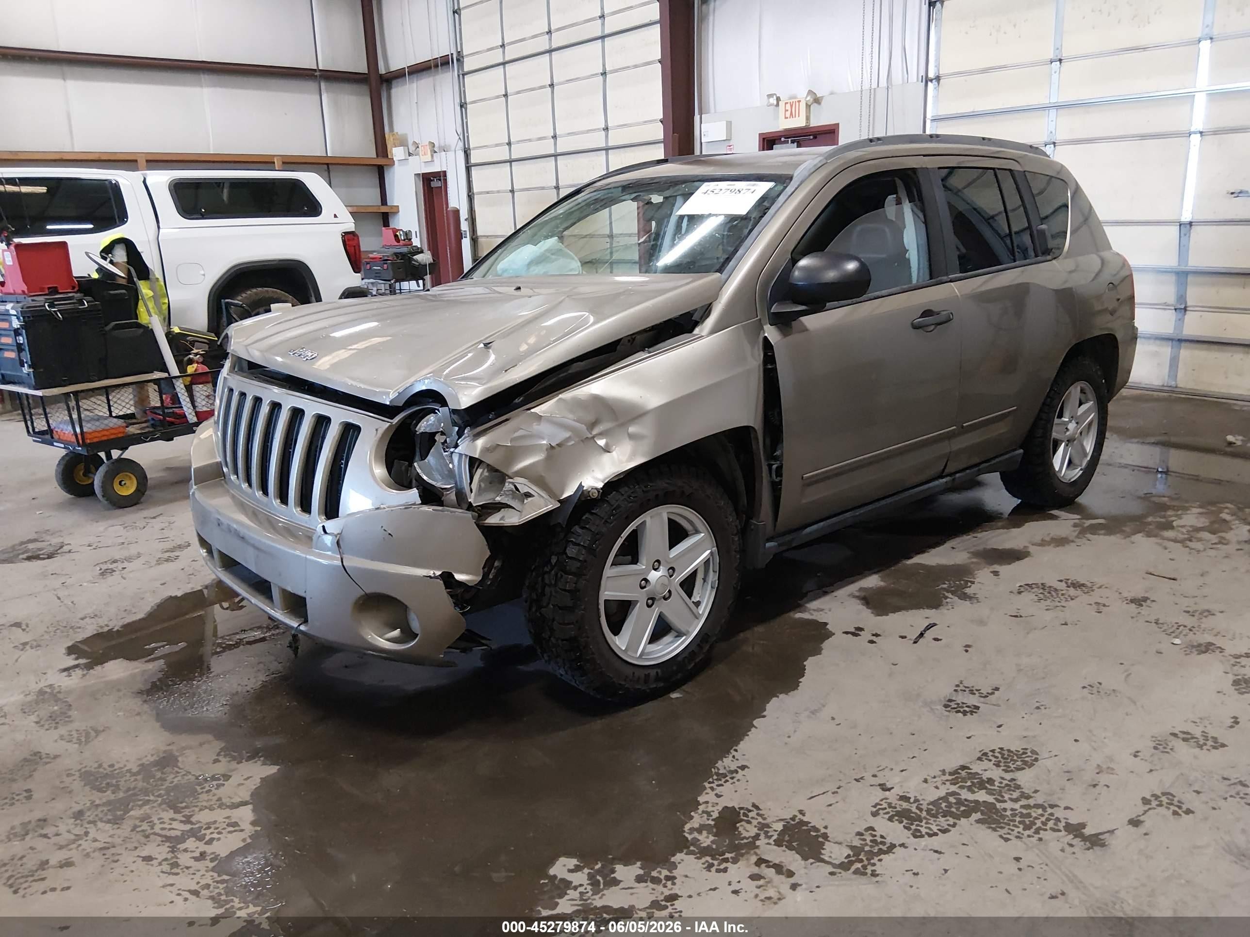 2008 Jeep Compass Sport Gray vin: 1J8FF47W28D707382