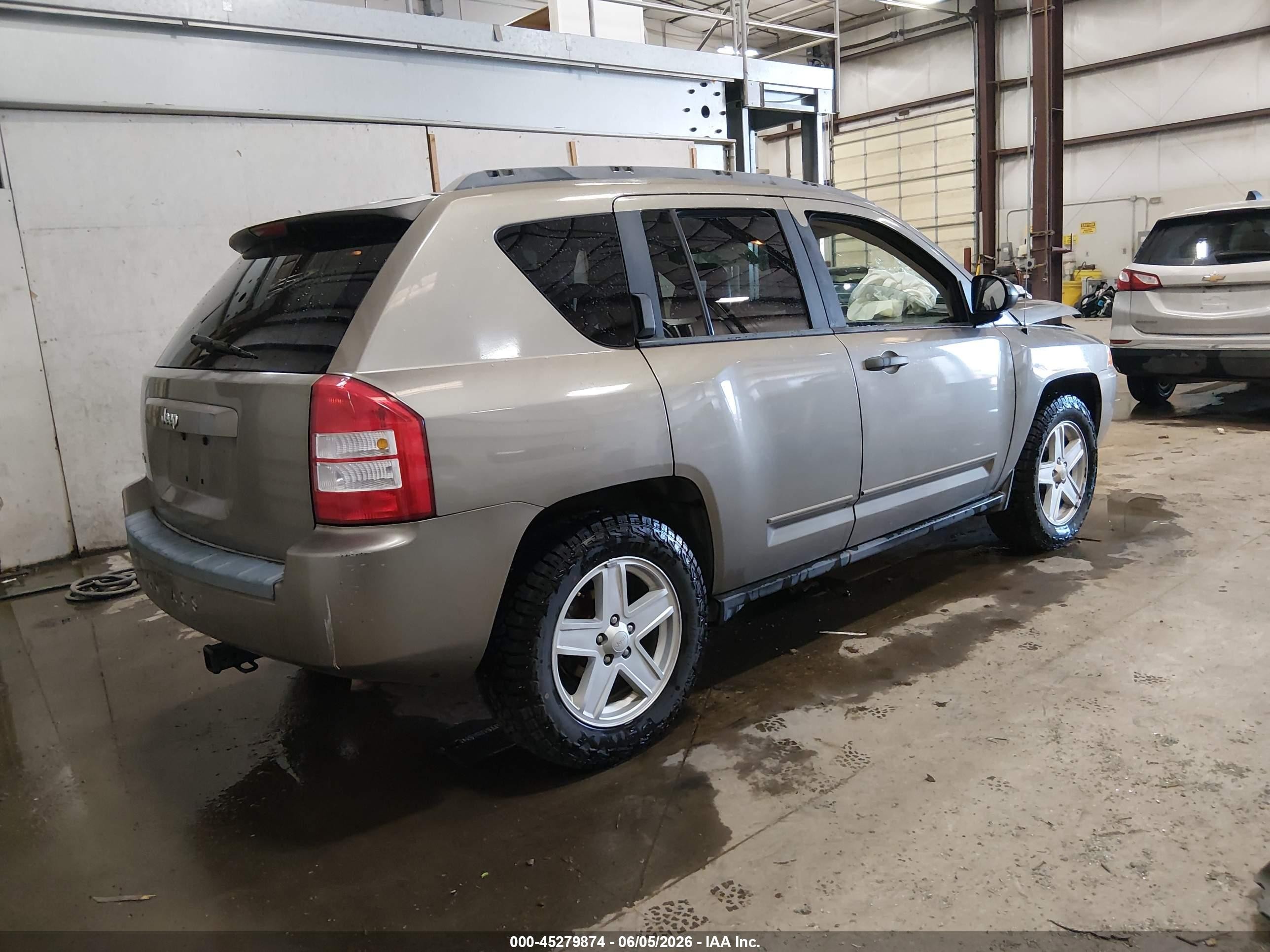 2008 Jeep Compass Sport Gray vin: 1J8FF47W28D707382