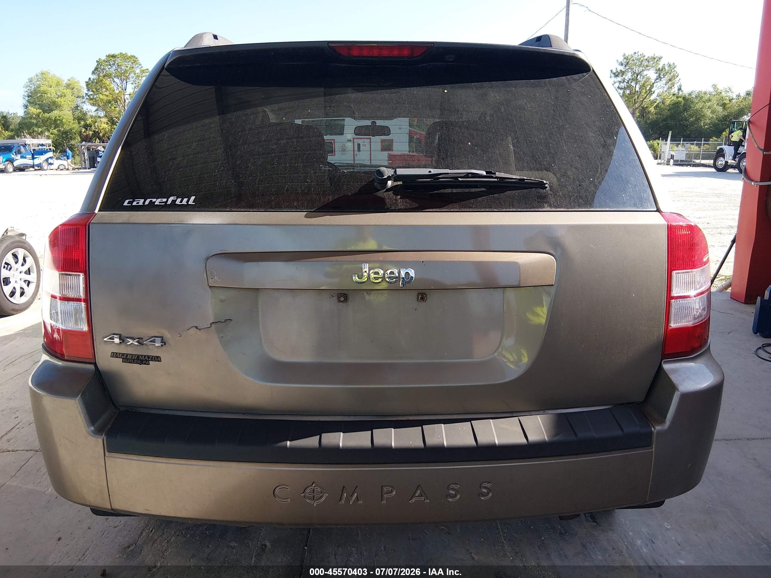 2007 Jeep Compass Sport Champagne vin: 1J8FF47W37D207228