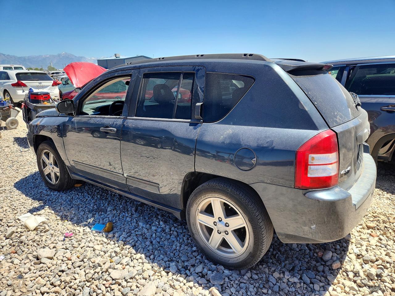 2008 Jeep Compass Sport Gray vin: 1J8FF47W38D537078
