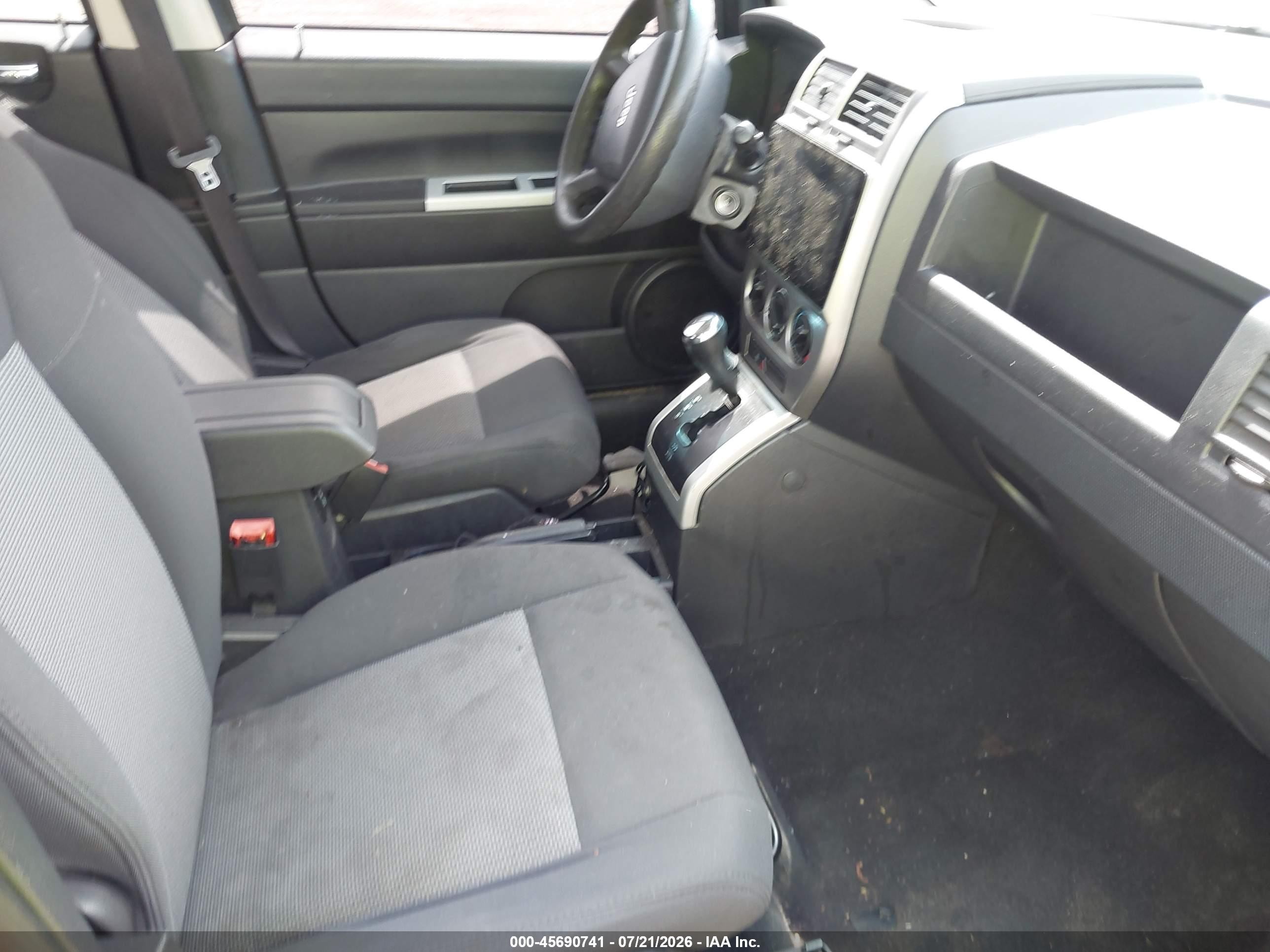 2008 Jeep Compass Sport Orange vin: 1J8FF47W78D714425