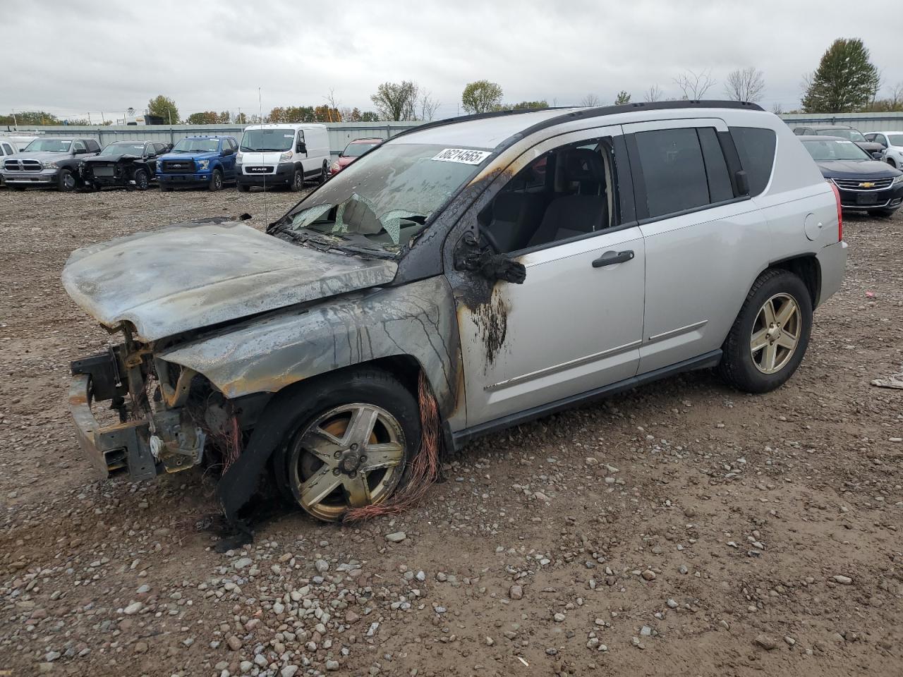 2008 Jeep Compass Sport Silver vin: 1J8FF47WX8D613203