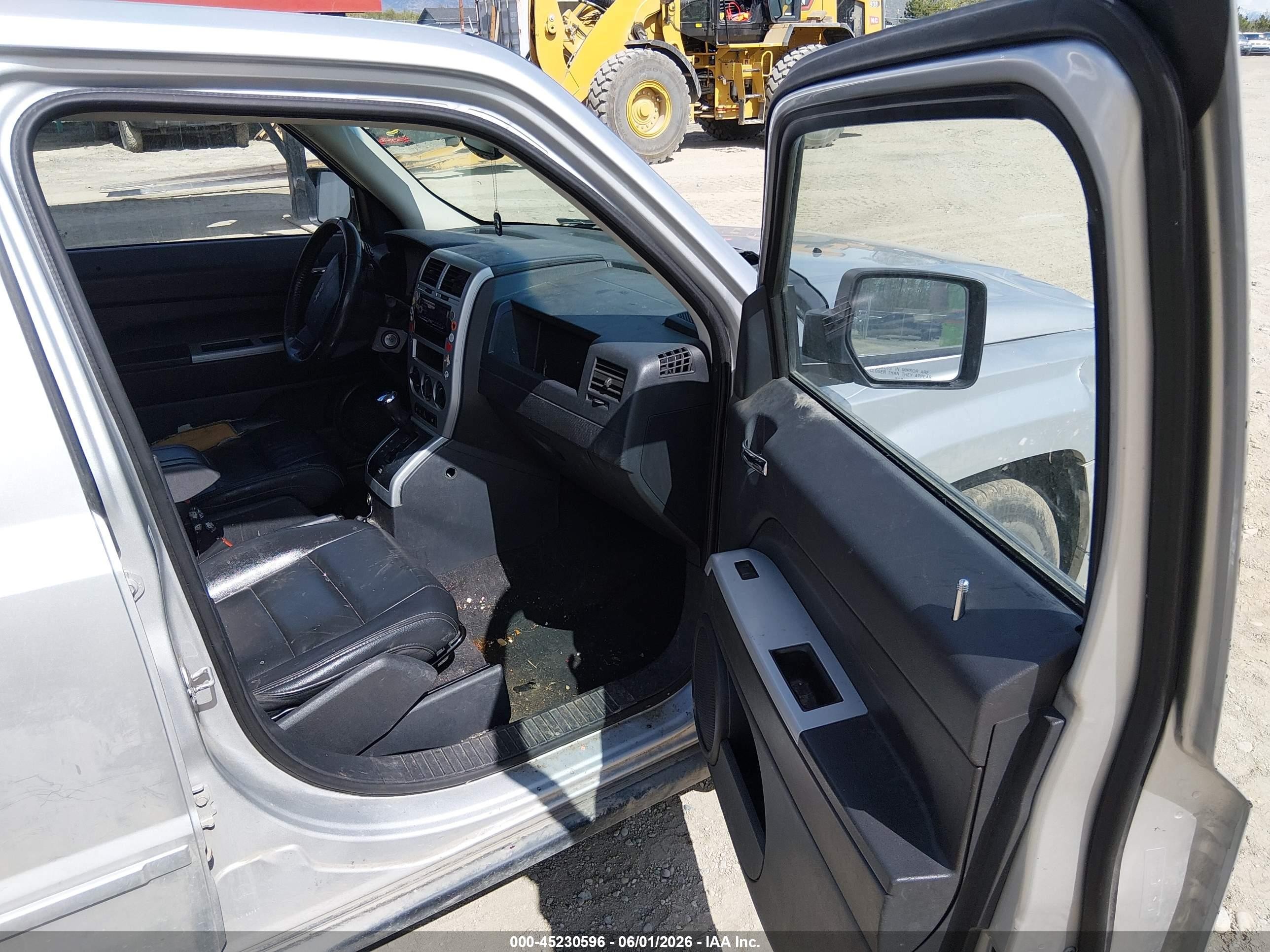 2008 Jeep Patriot Limited Silver vin: 1J8FF48W48D677736