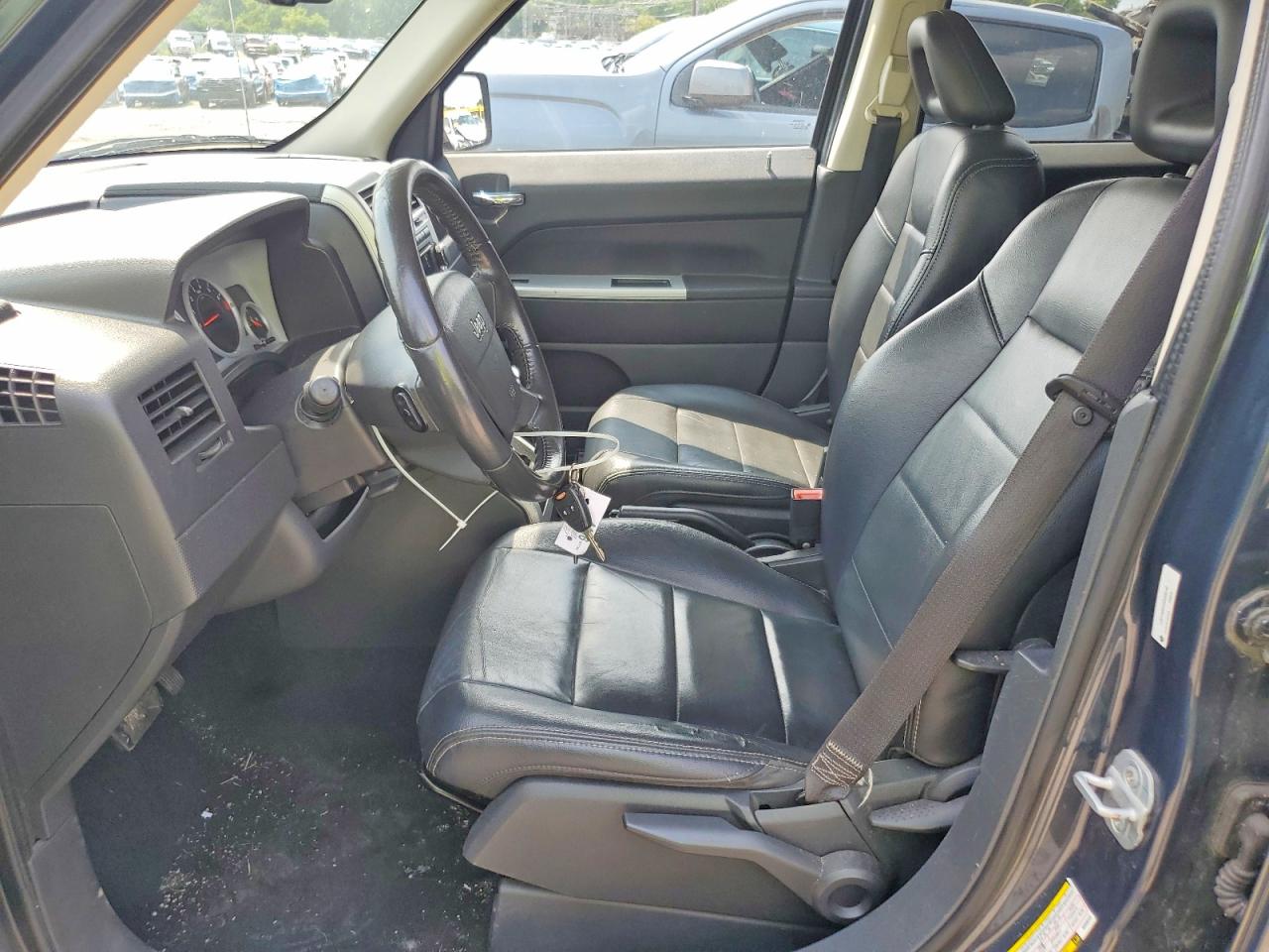 2008 Jeep Patriot Limited Серый vin: 1J8FF48W58D608246