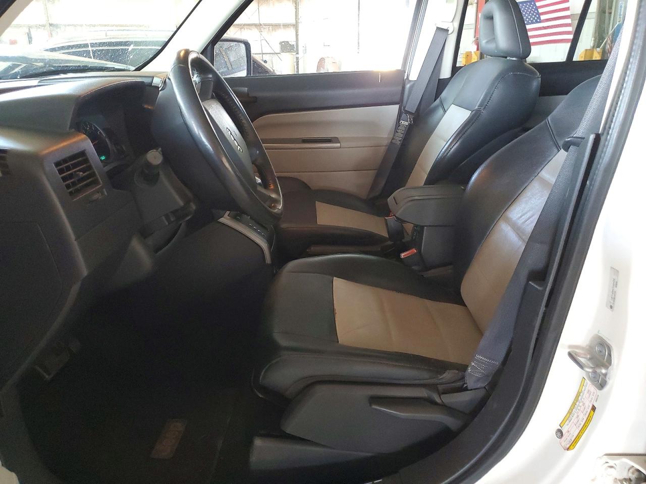 2007 Jeep Patriot Limit Белый vin: 1J8FF48W67D424724