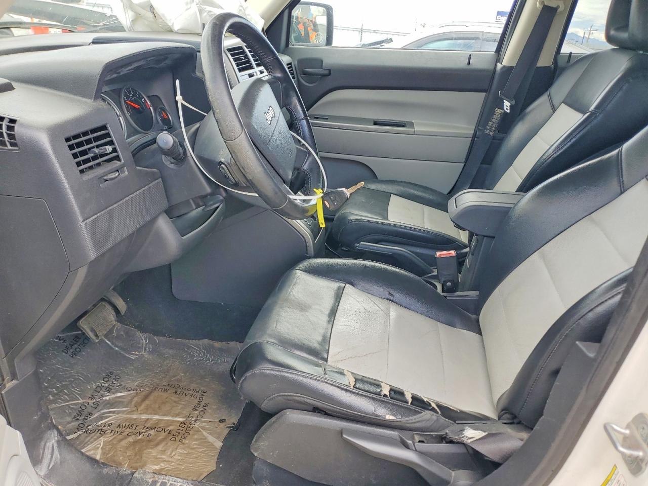 2007 Jeep Patriot Limited Белый vin: 1J8FF48WX7D330359