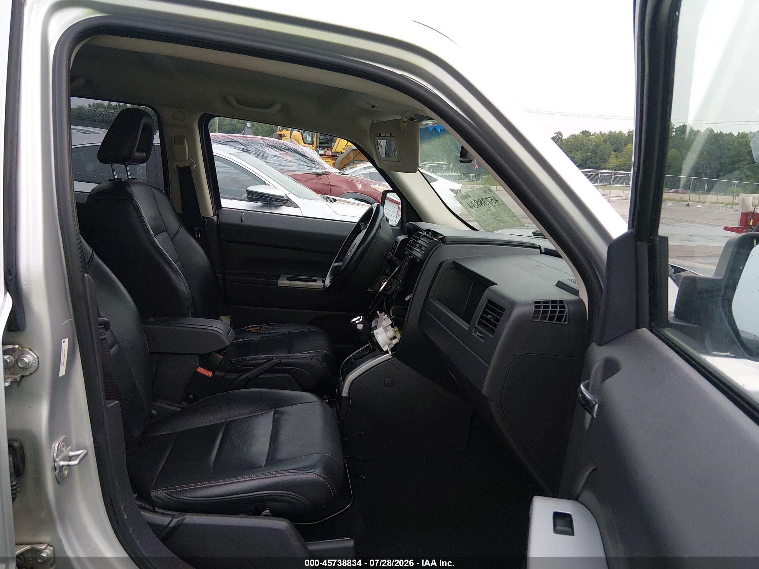 2008 Jeep Patriot Limited Silver vin: 1J8FF48WX8D734277