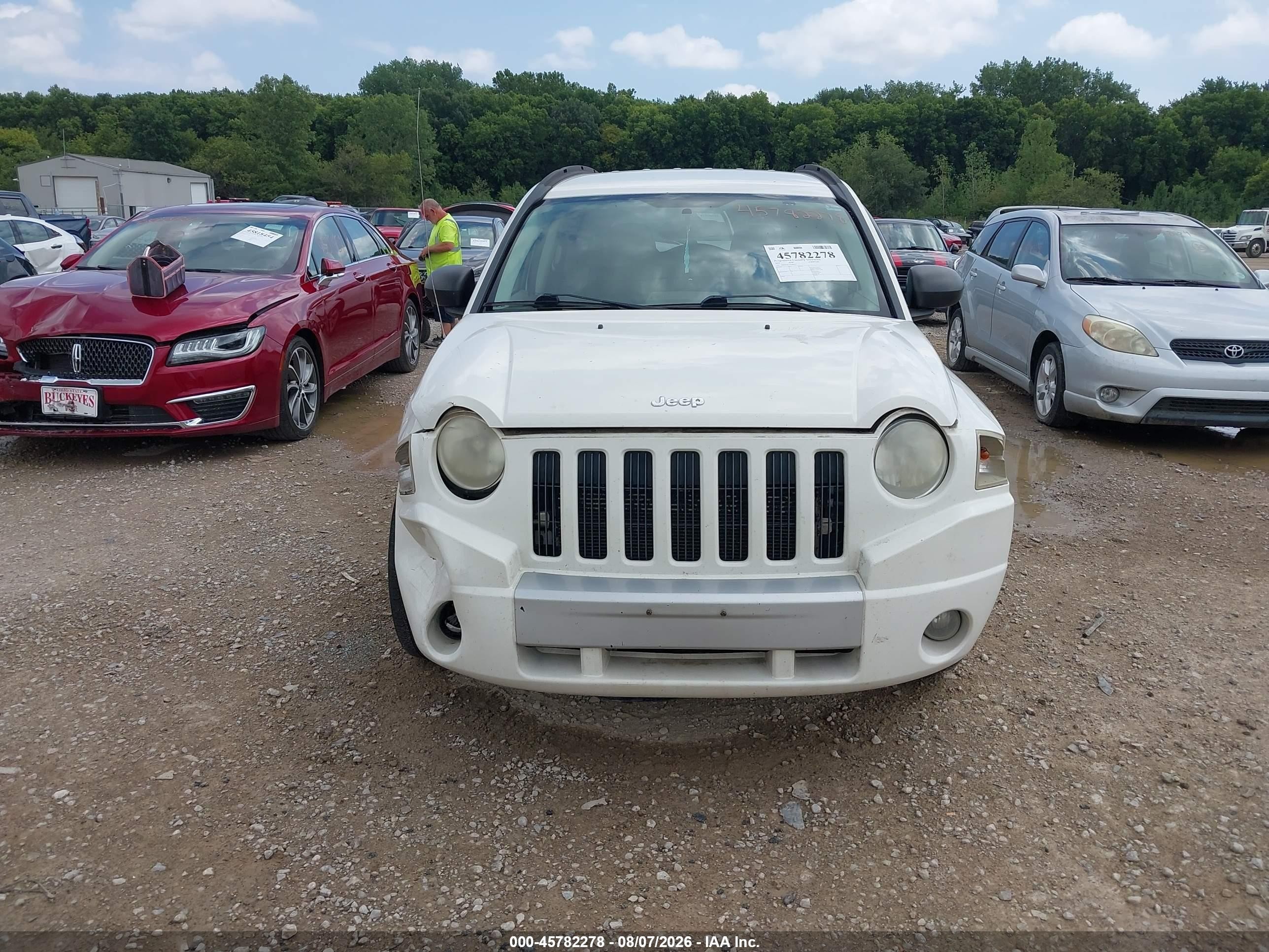 2007 Jeep Compass Limited Белый vin: 1J8FF57W17D180472