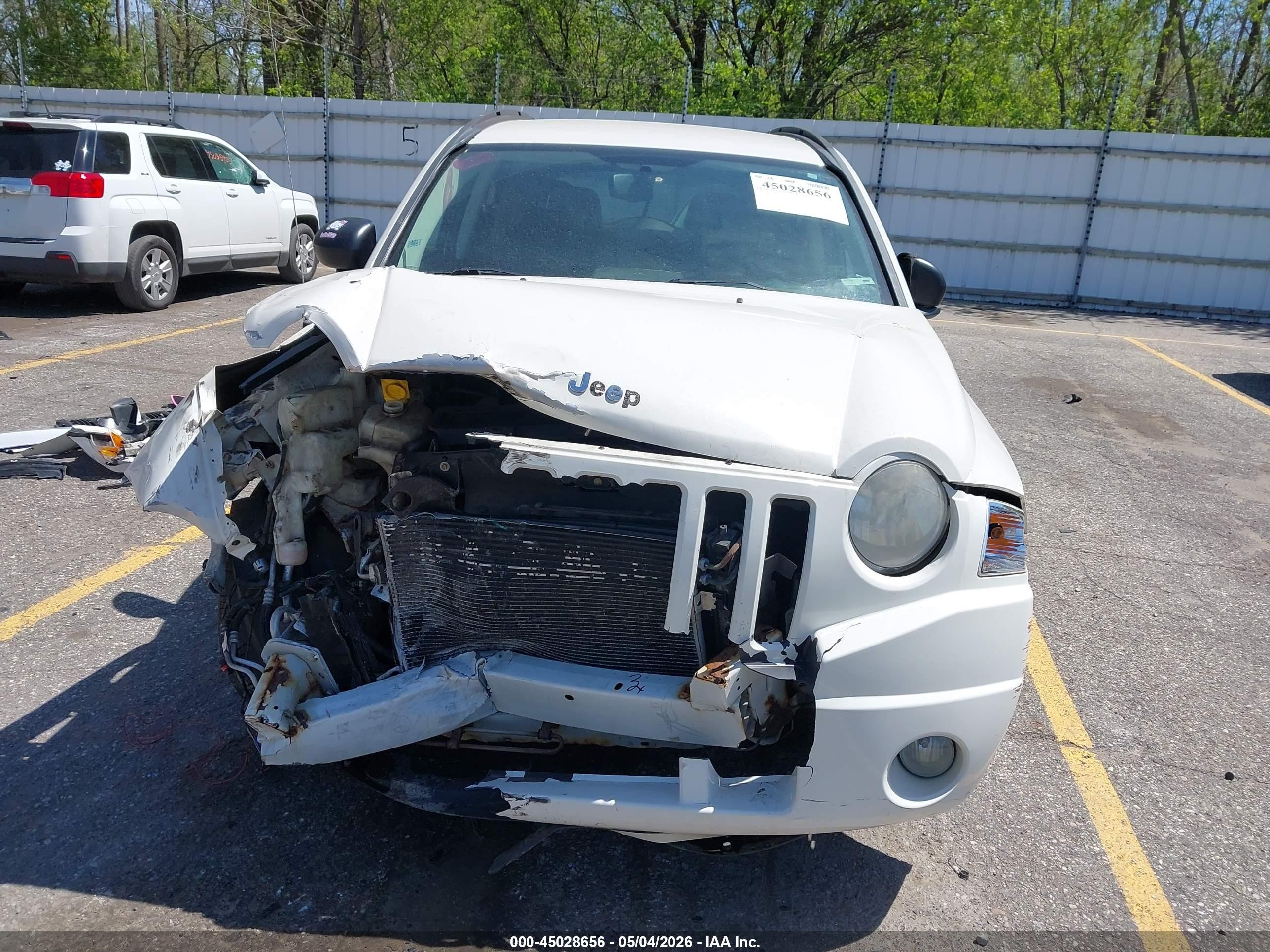 2007 Jeep Compass Limited White vin: 1J8FF57W47D169837