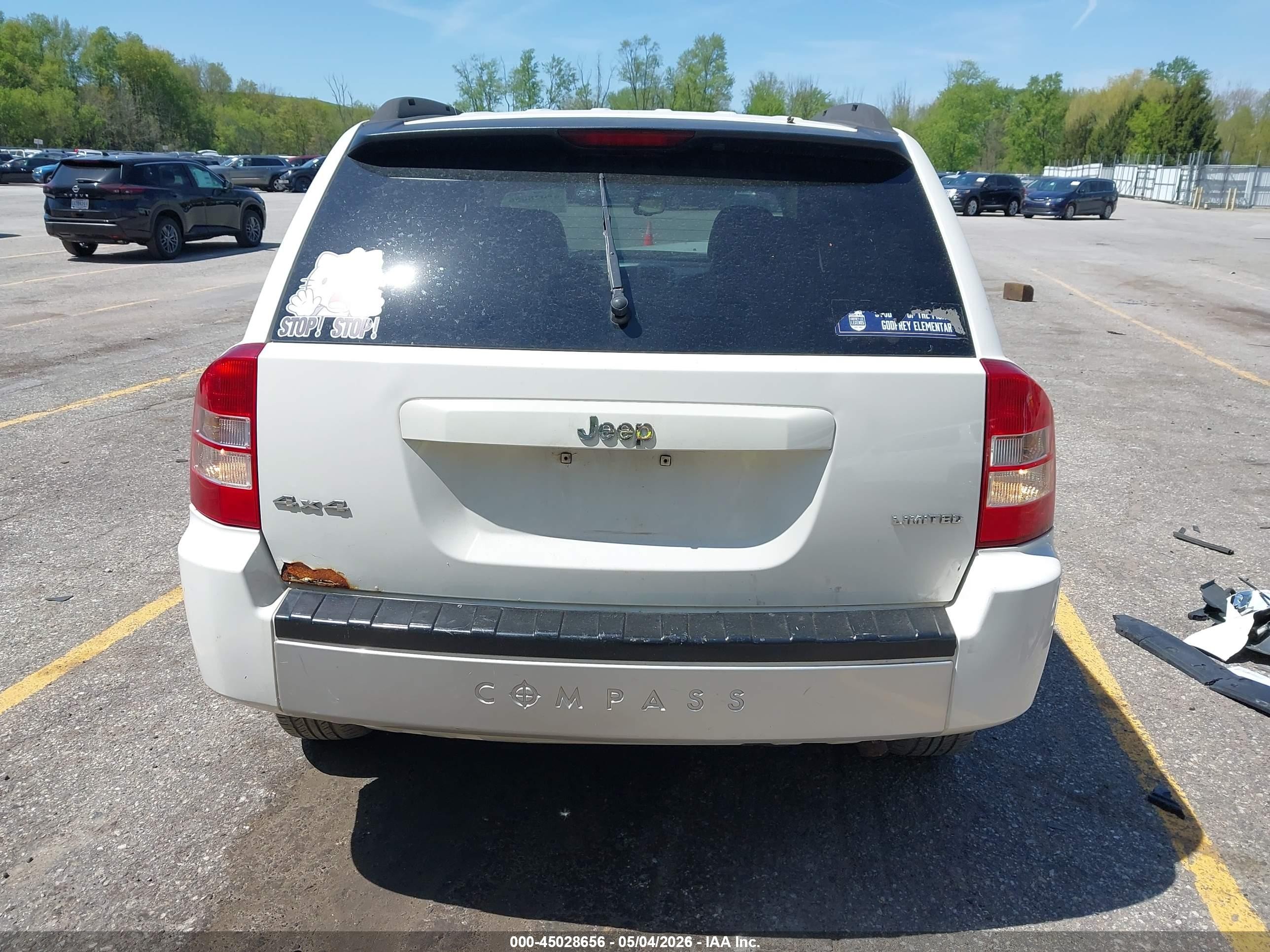 2007 Jeep Compass Limited White vin: 1J8FF57W47D169837