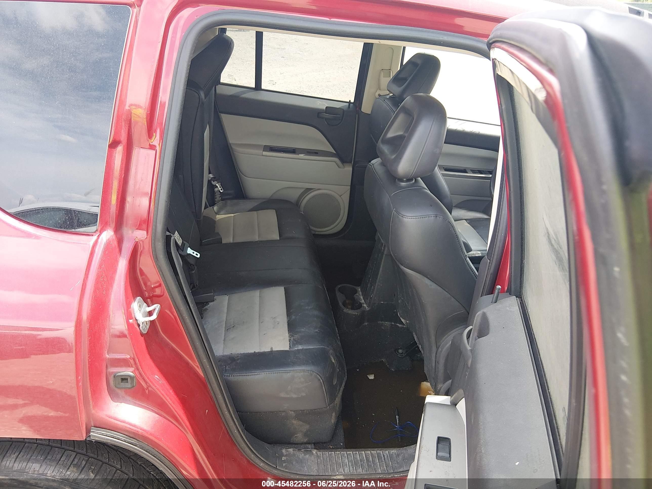 2007 Jeep Compass Limited Red vin: 1J8FF57W57D188865
