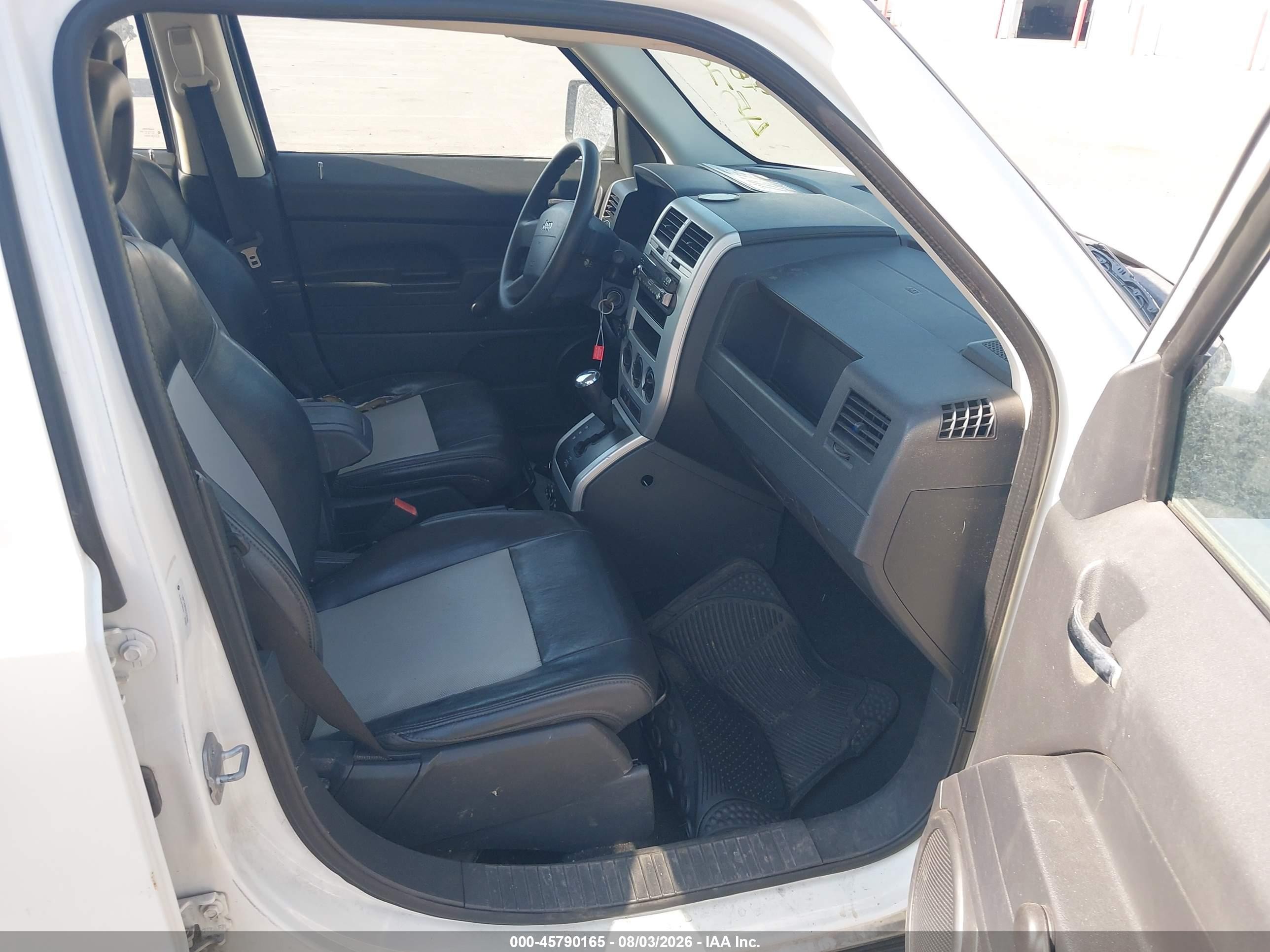 2008 Jeep Patriot Sport White vin: 1J8FT28018D722060