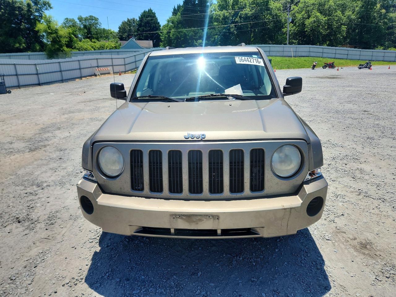 2008 Jeep Patriot Sport Gold vin: 1J8FT28028D540402