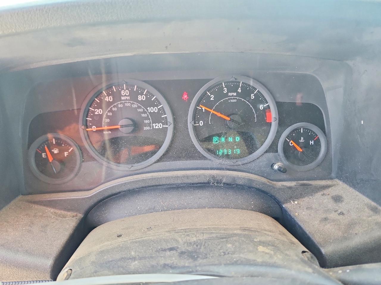 2008 Jeep Patriot Sport Gold vin: 1J8FT28028D540402