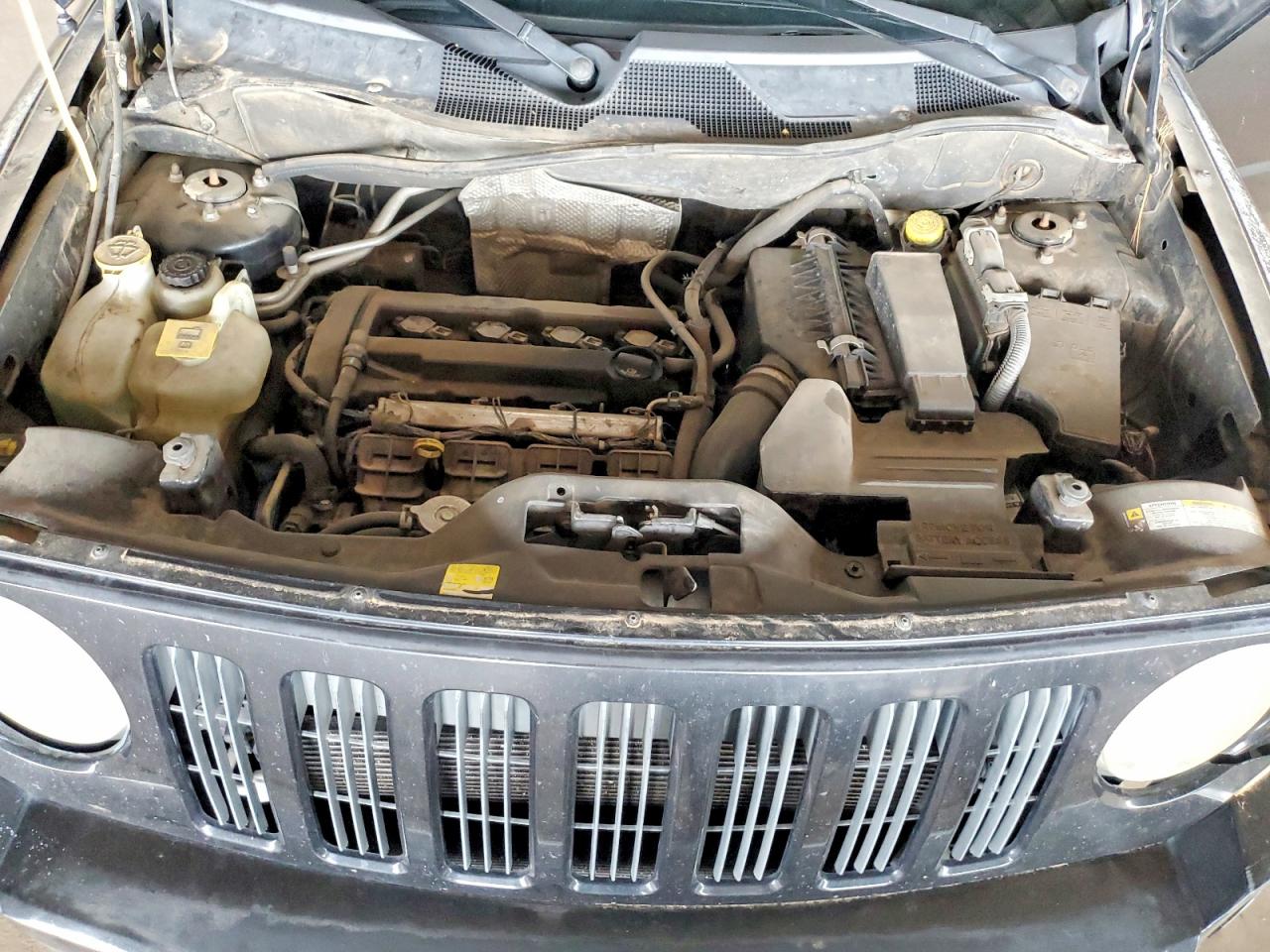 2008 Jeep Patriot Sport Черный vin: 1J8FT28028D709513