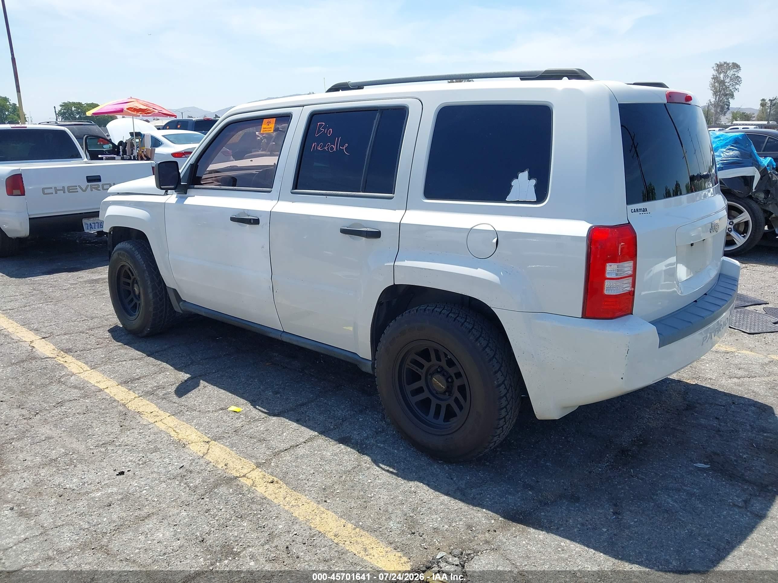 2008 Jeep Patriot Sport White vin: 1J8FT28038D775987