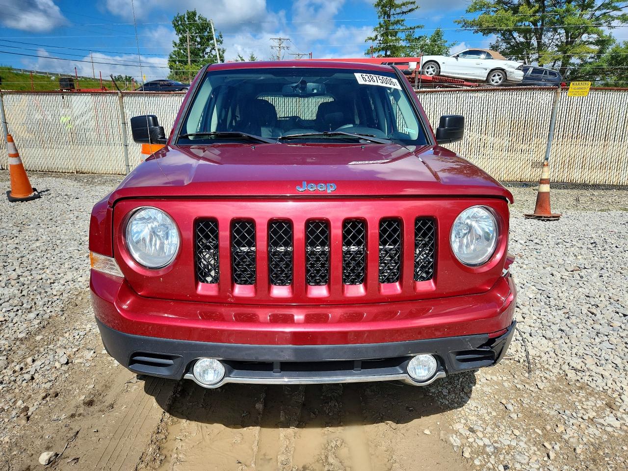 2008 Jeep Patriot Sport Red vin: 1J8FT28078D798947