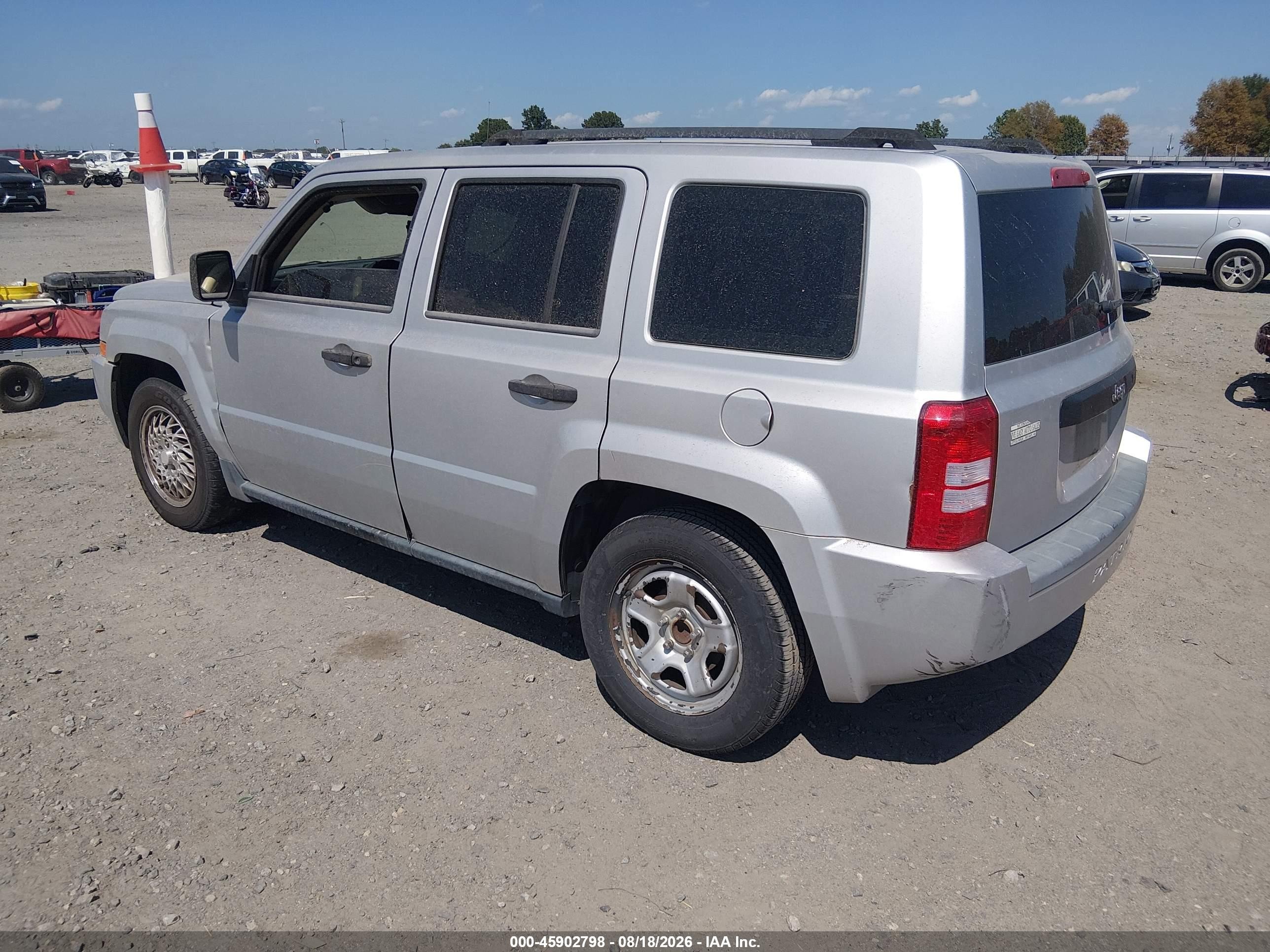 2008 Jeep Patriot Sport Silver vin: 1J8FT28088D799041